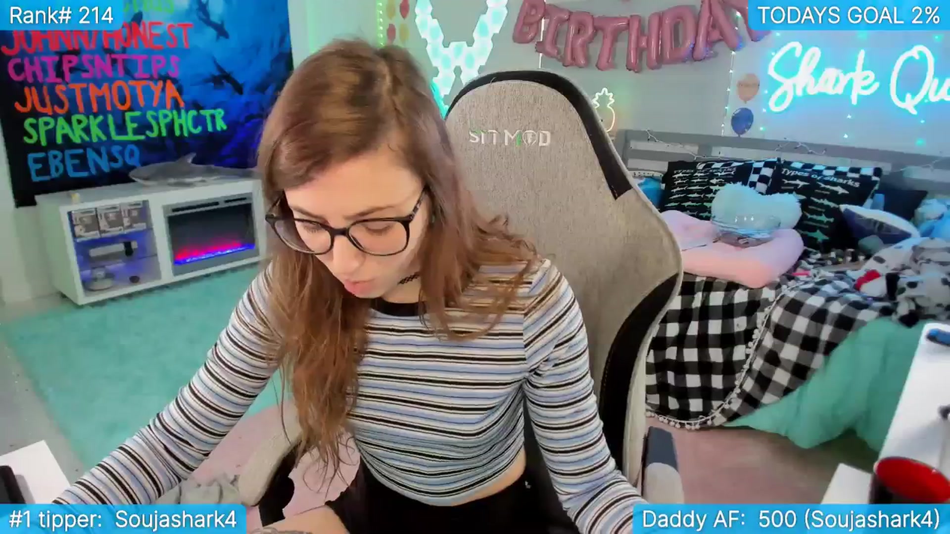 Gallery image thumbnail from TheSharkQueen's myfreecams stream on, 09/20/2023, 21:31 image 20 of 20