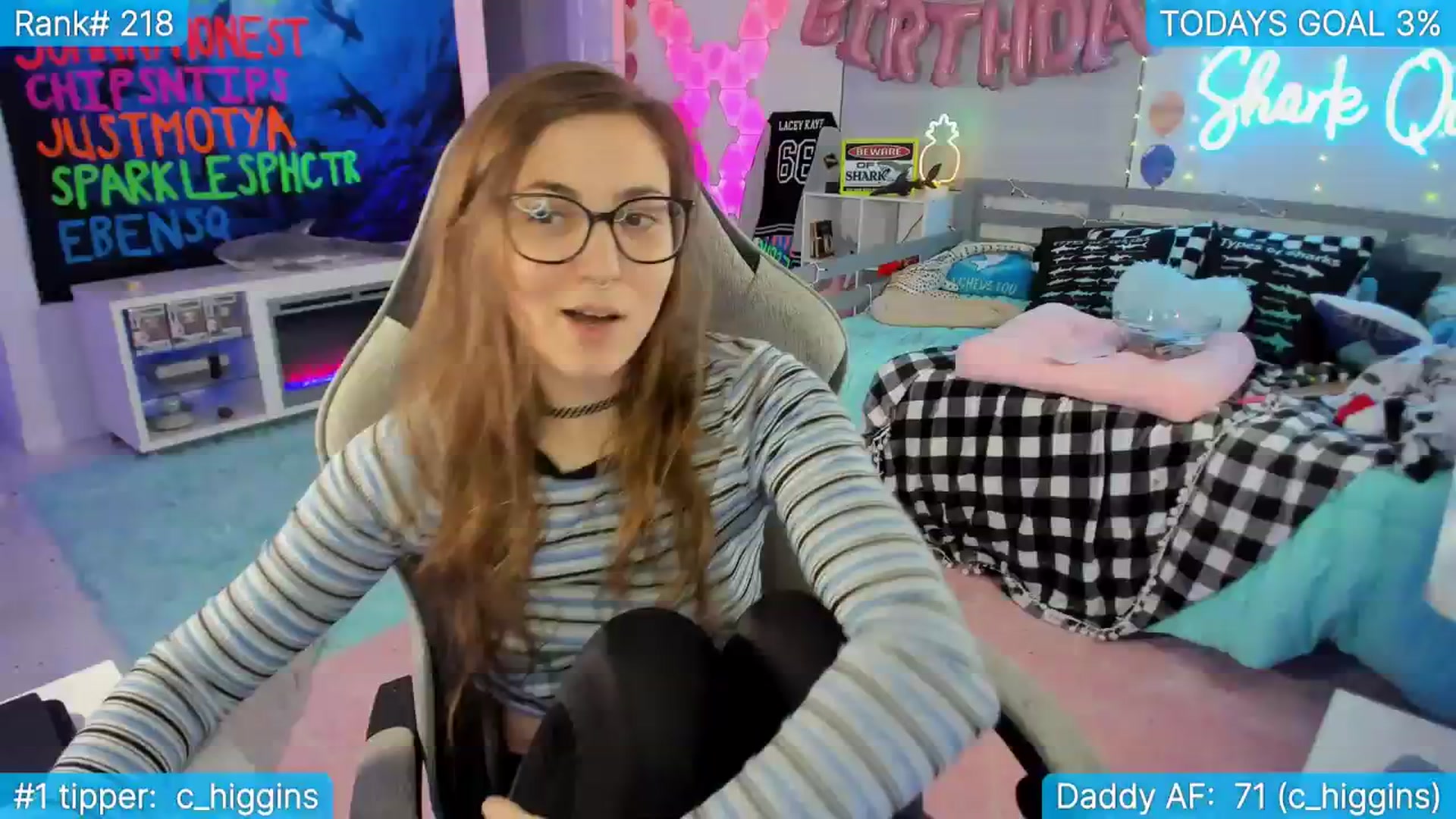 Gallery image thumbnail from TheSharkQueen's myfreecams stream on, 09/21/2023, 02:49 image 9 of 20