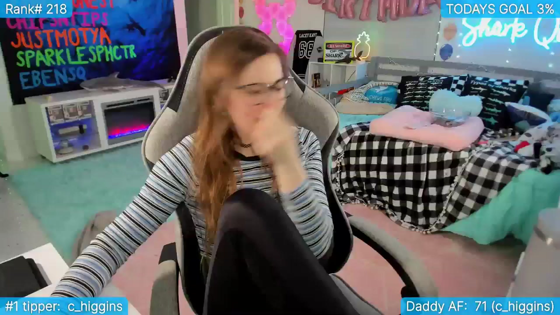Gallery image thumbnail from TheSharkQueen's myfreecams stream on, 09/21/2023, 02:49 image 8 of 20