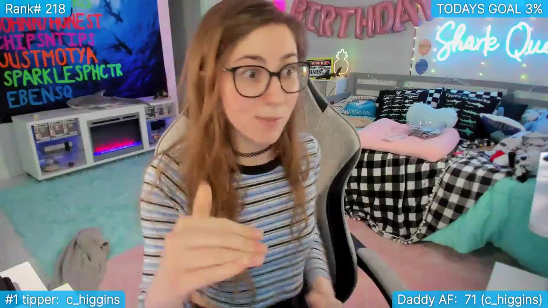Gallery image thumbnail from TheSharkQueen's myfreecams stream on, 09/21/2023, 02:49 image 13 of 20