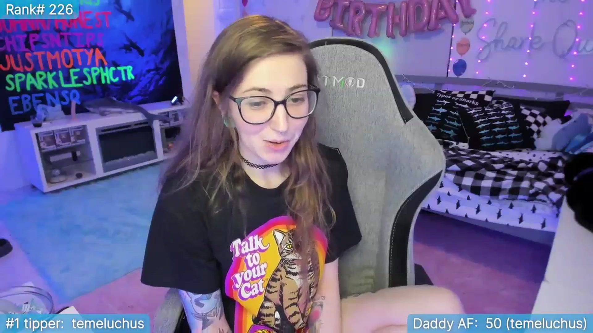Gallery image thumbnail from TheSharkQueen's myfreecams stream on, 09/26/2023, 02:25 image 4 of 20