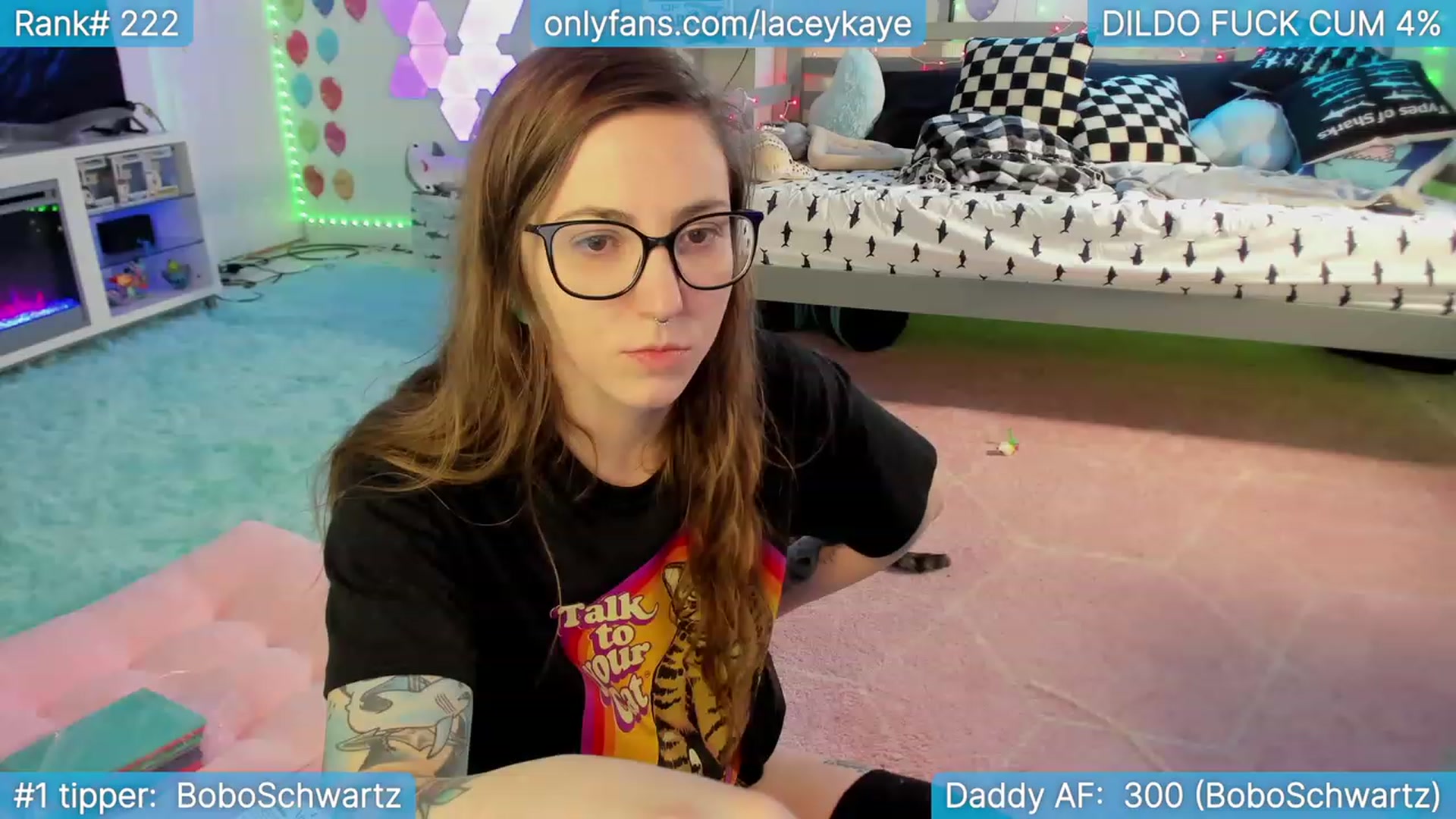 Gallery image thumbnail from TheSharkQueen's myfreecams stream on, 09/30/2023, 24:18 image 17 of 20