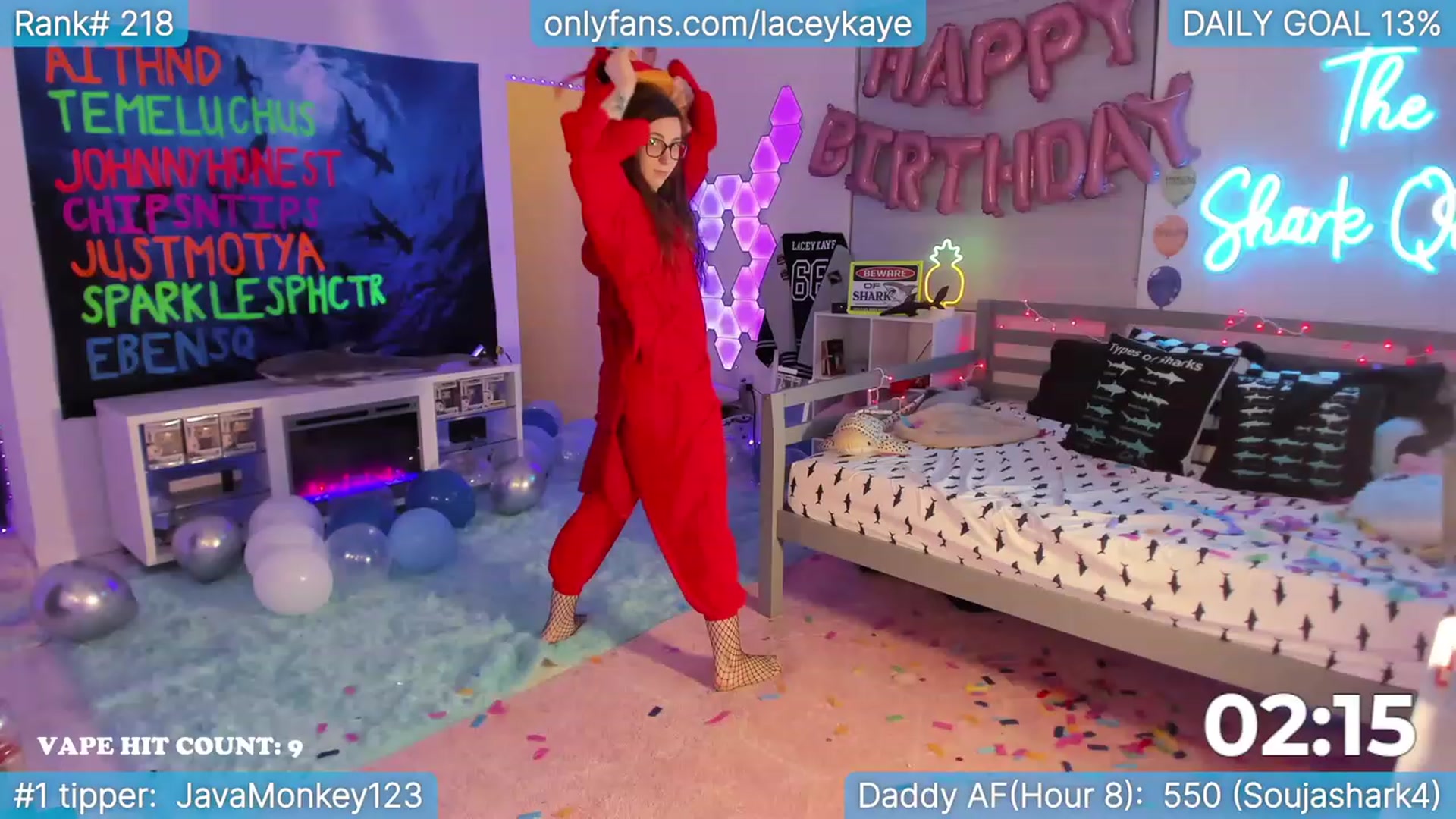 Gallery image thumbnail from TheSharkQueen's myfreecams stream on, 10/01/2023, 03:19 image 17 of 20