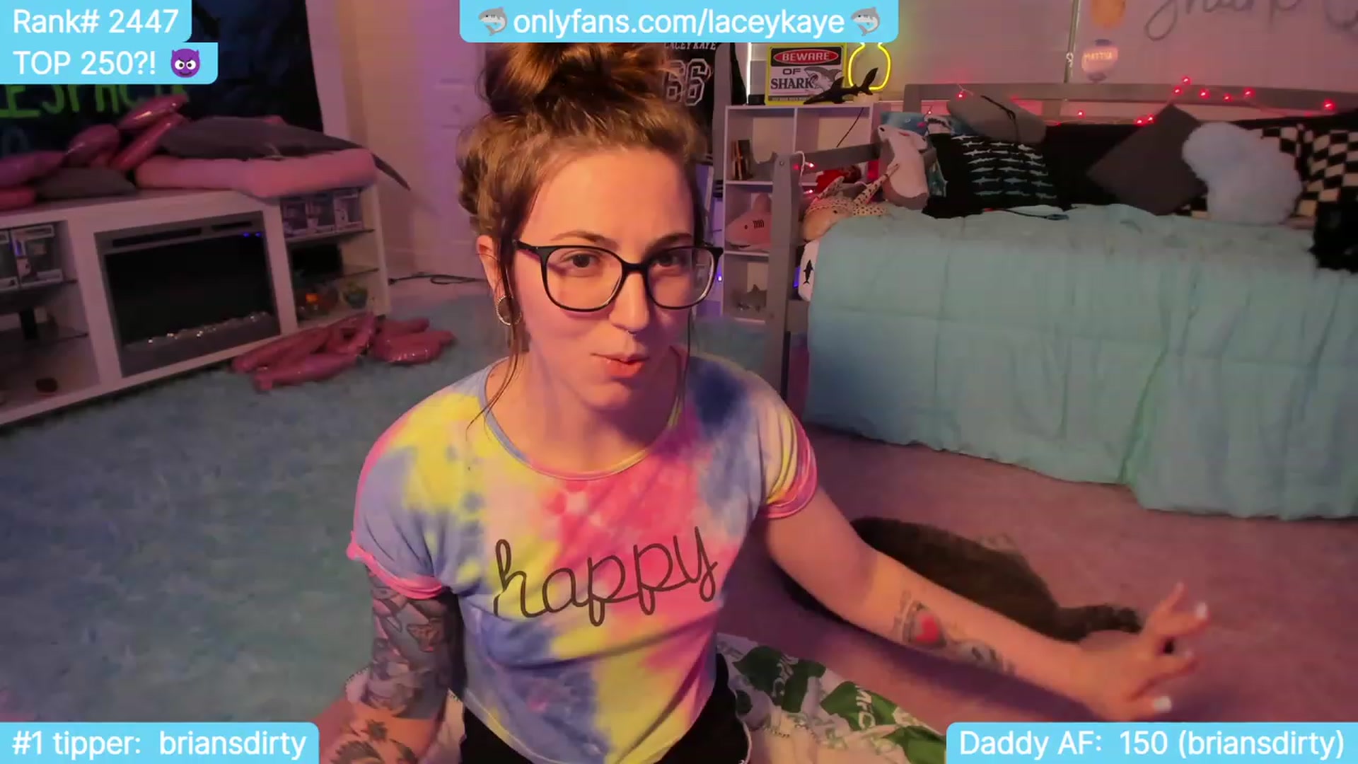 Gallery image thumbnail from TheSharkQueen's myfreecams stream on, 10/07/2023, 21:59 image 12 of 20