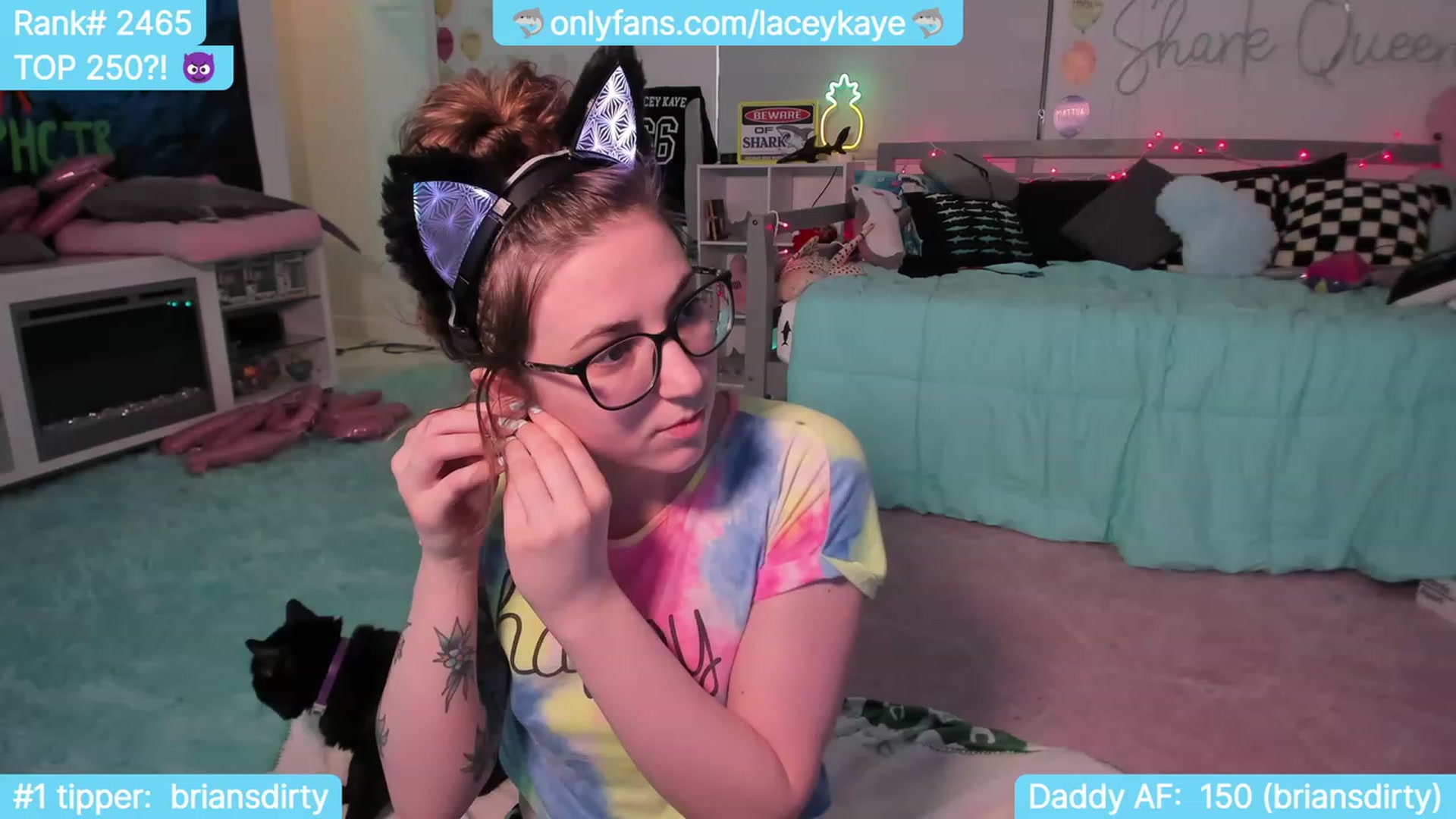 Gallery image thumbnail from TheSharkQueen's myfreecams stream on, 10/07/2023, 21:59 image 3 of 20
