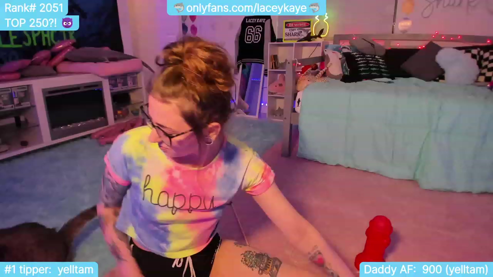 Gallery image thumbnail from TheSharkQueen's myfreecams stream on, 10/07/2023, 23:01 image 18 of 20