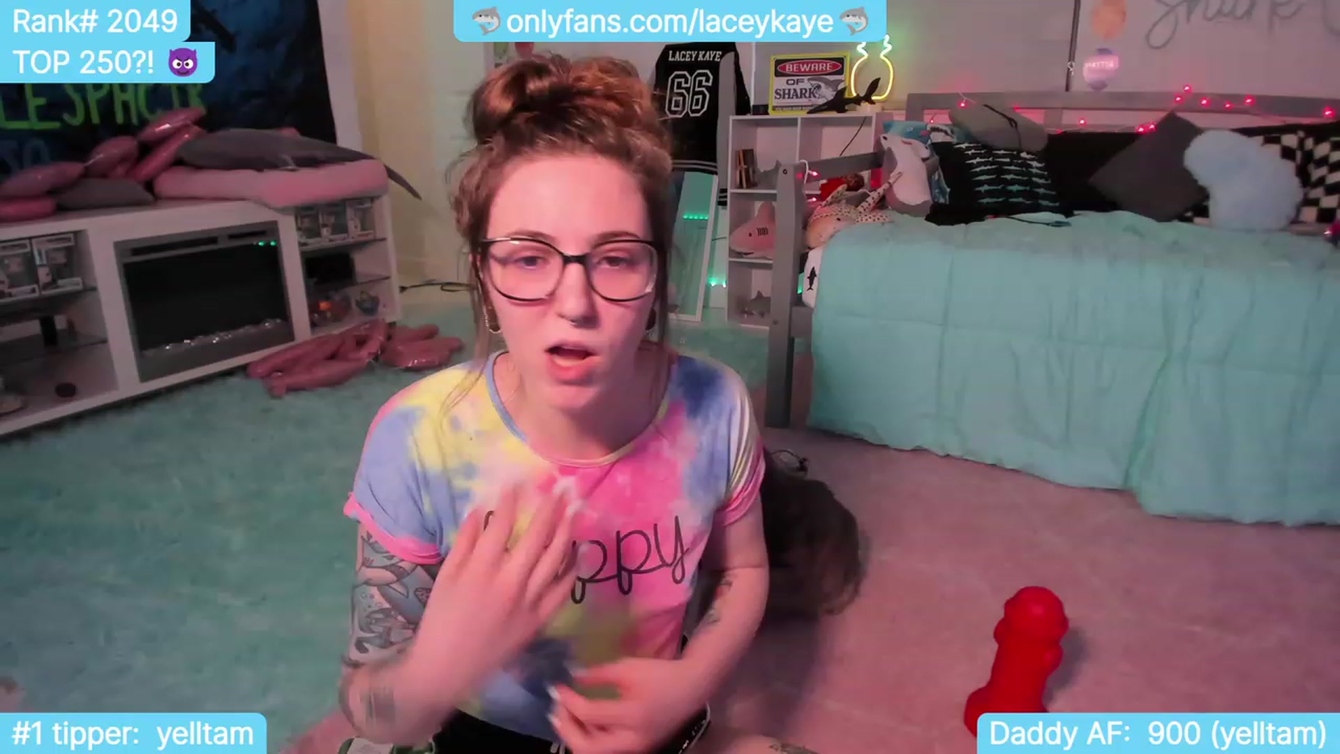 Gallery image thumbnail from TheSharkQueen's myfreecams stream on, 10/07/2023, 23:01 image 15 of 20