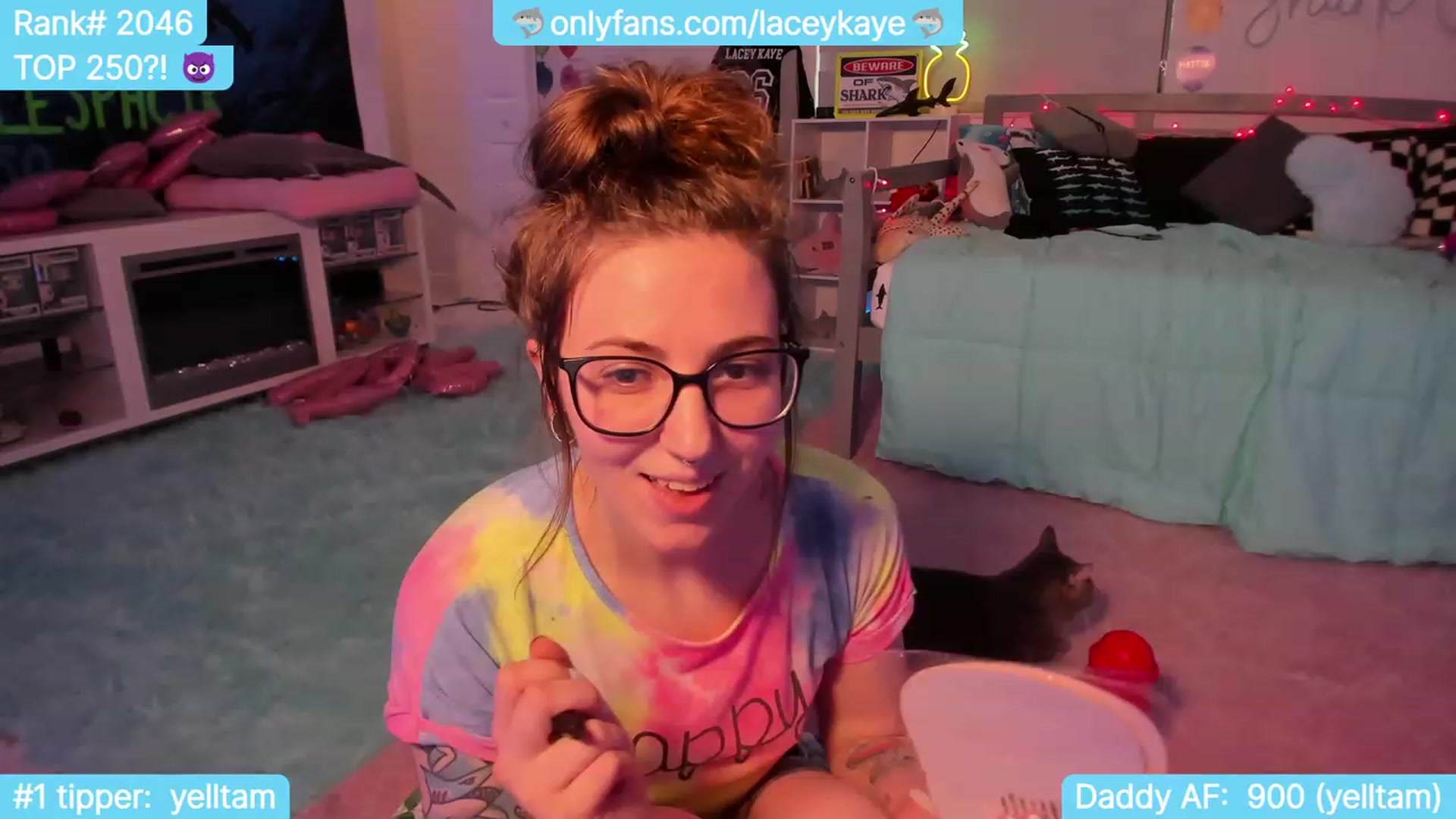 Gallery image thumbnail from TheSharkQueen's myfreecams stream on, 10/07/2023, 23:01 image 7 of 20