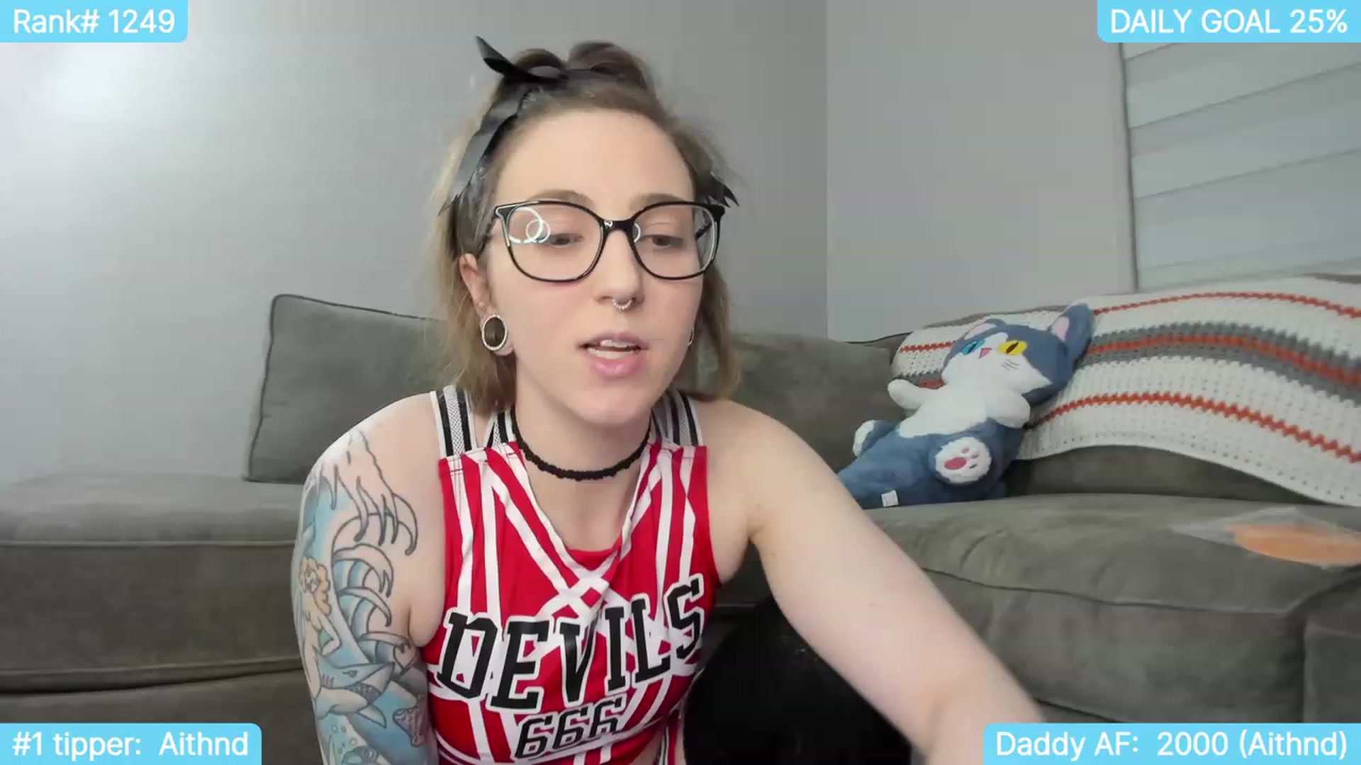 Gallery image thumbnail from TheSharkQueen's myfreecams stream on, 10/19/2023, 02:33 image 19 of 20