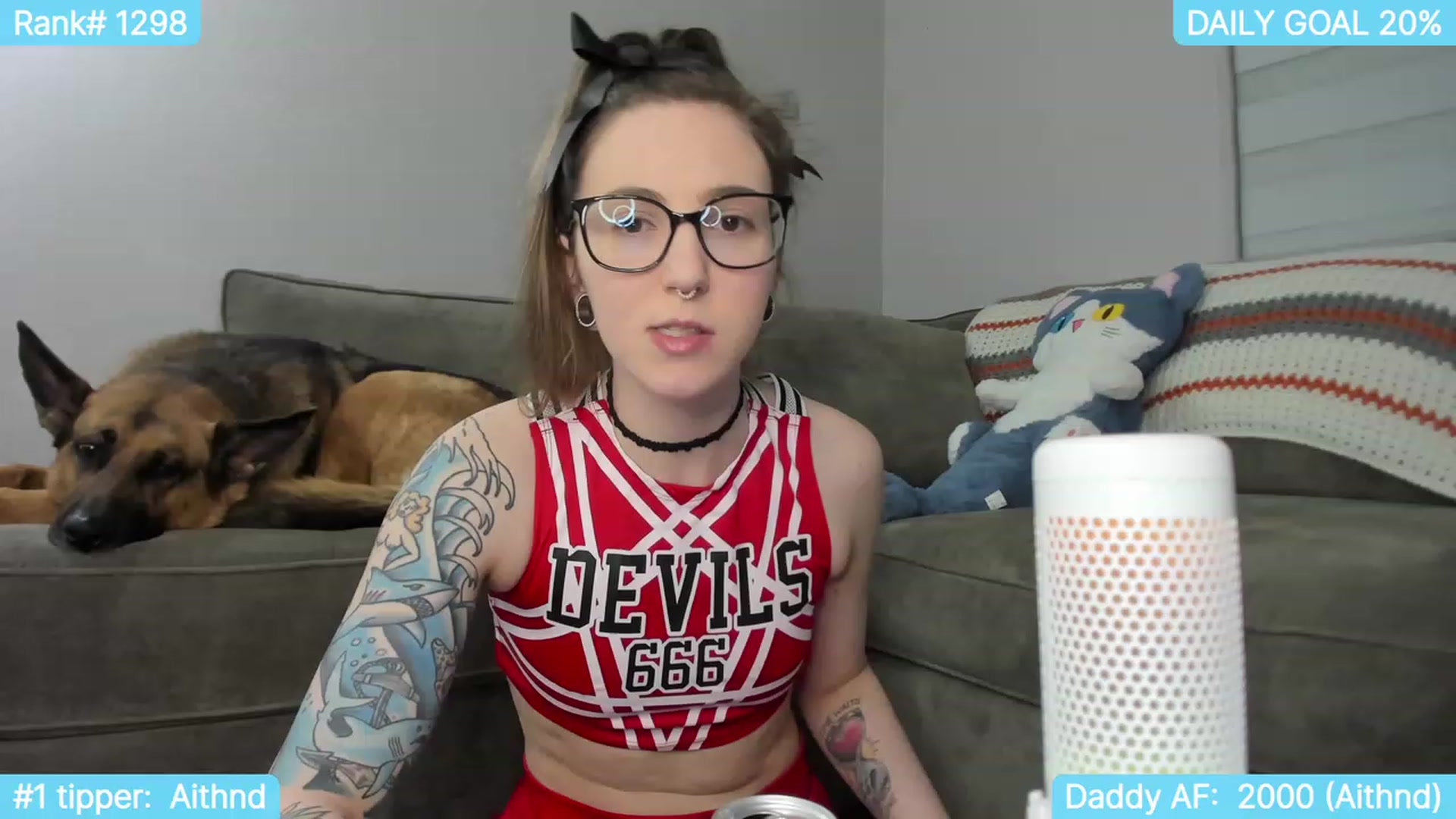 Gallery image thumbnail from TheSharkQueen's myfreecams stream on, 10/19/2023, 02:33 image 5 of 20