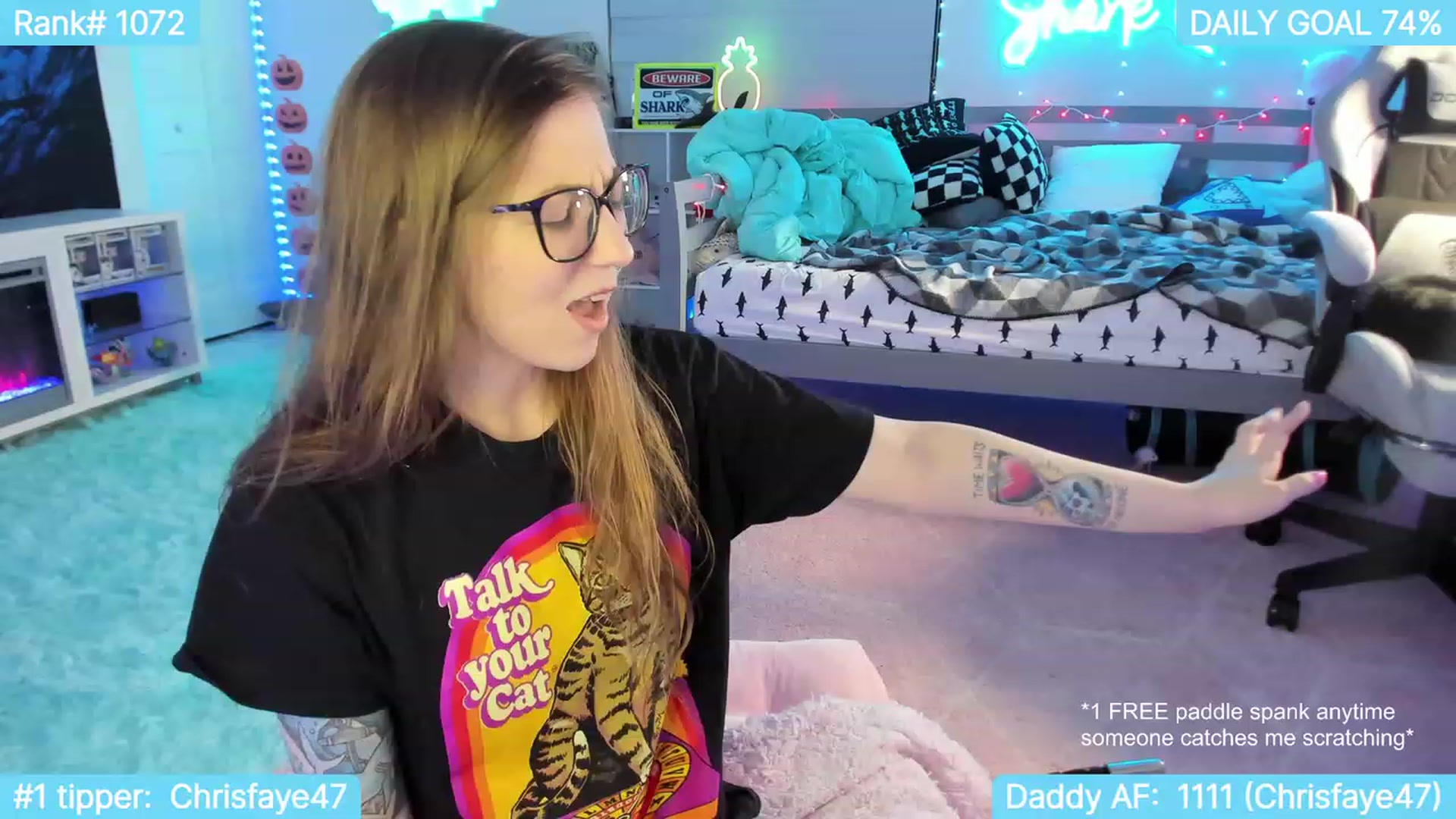 Gallery image thumbnail from TheSharkQueen's myfreecams stream on, 10/20/2023, 07:49 image 7 of 20