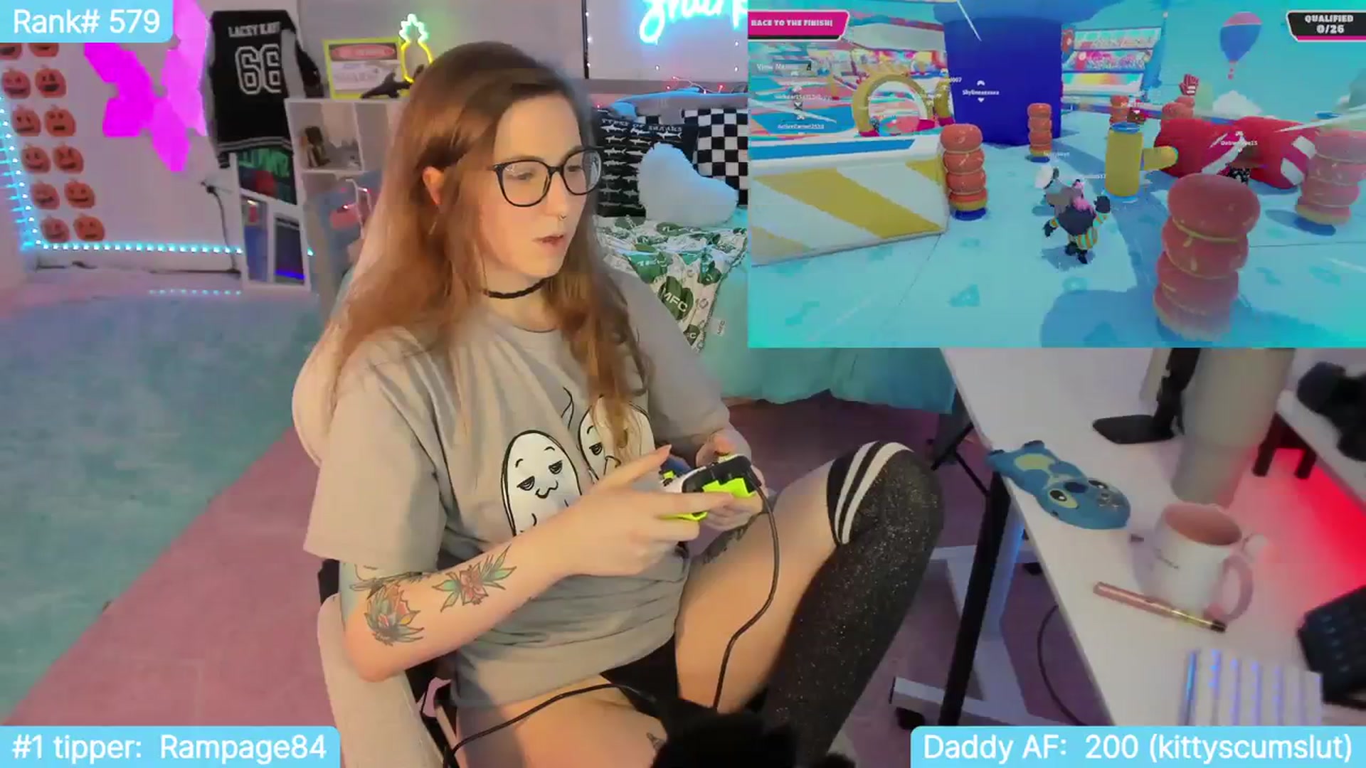 Gallery image thumbnail from TheSharkQueen's myfreecams stream on, 10/28/2023, 06:17 image 2 of 20