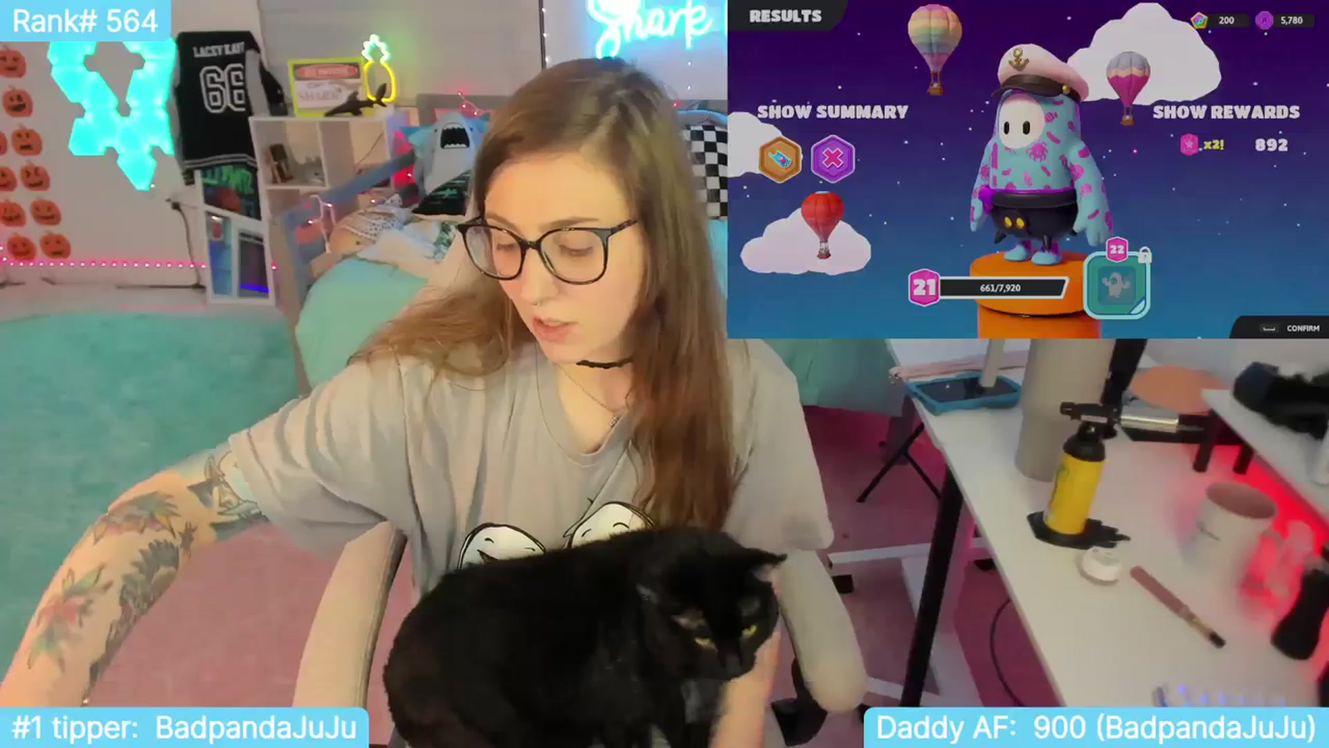 Gallery image thumbnail from TheSharkQueen's myfreecams stream on, 10/28/2023, 06:17 image 20 of 20