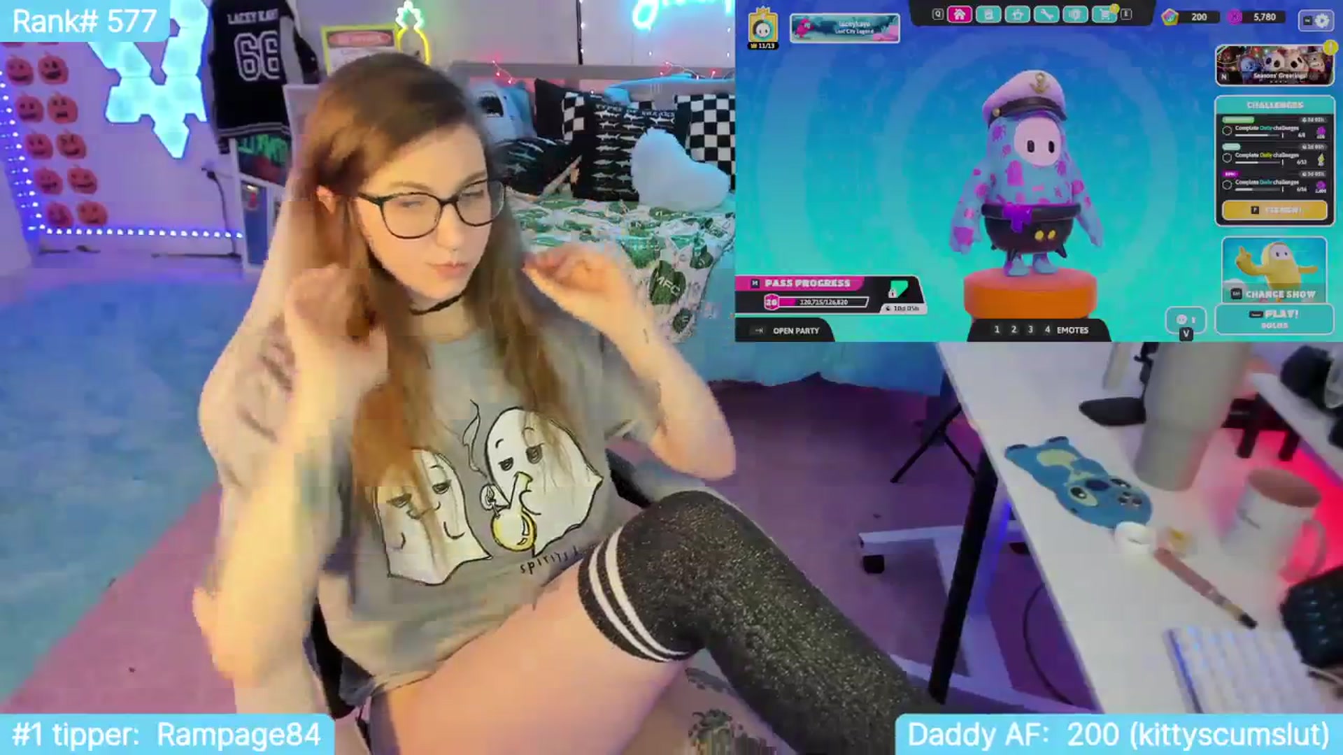 Gallery image thumbnail from TheSharkQueen's myfreecams stream on, 10/28/2023, 06:17 image 7 of 20