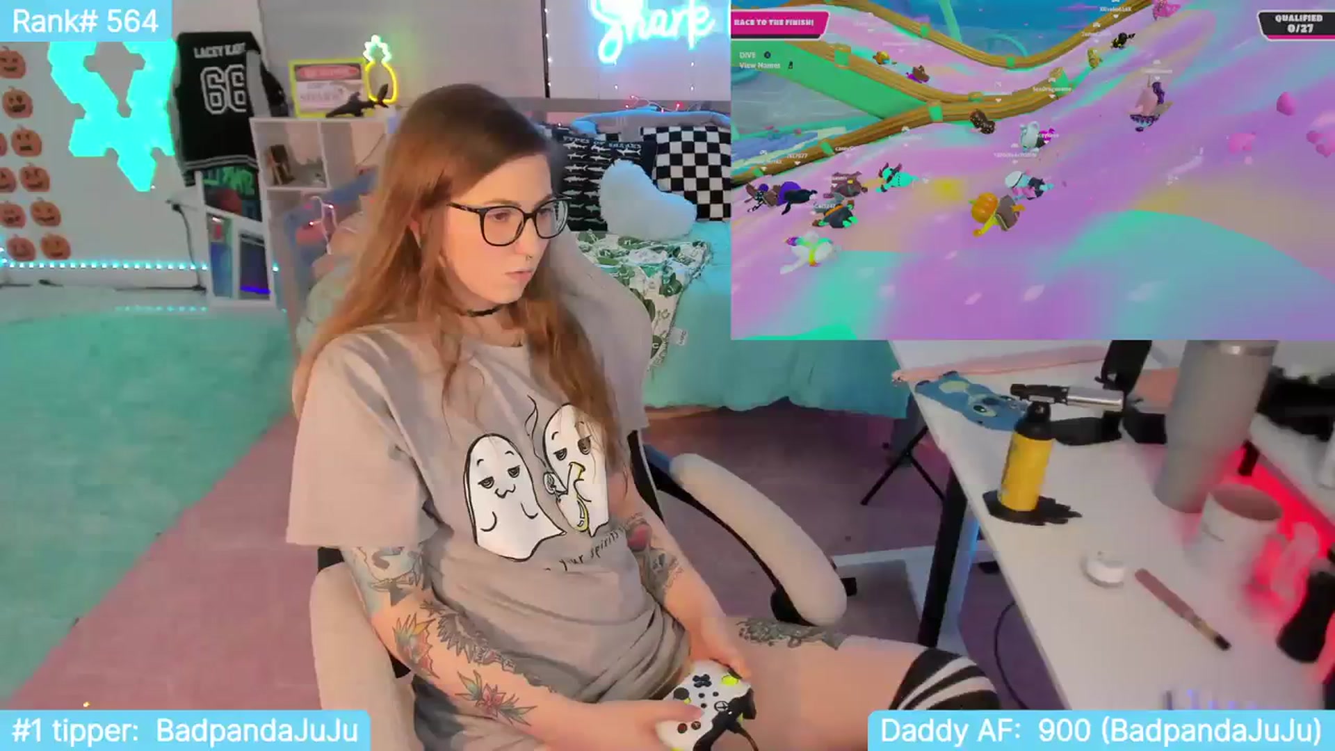 Gallery image thumbnail from TheSharkQueen's myfreecams stream on, 10/28/2023, 06:17 image 18 of 20