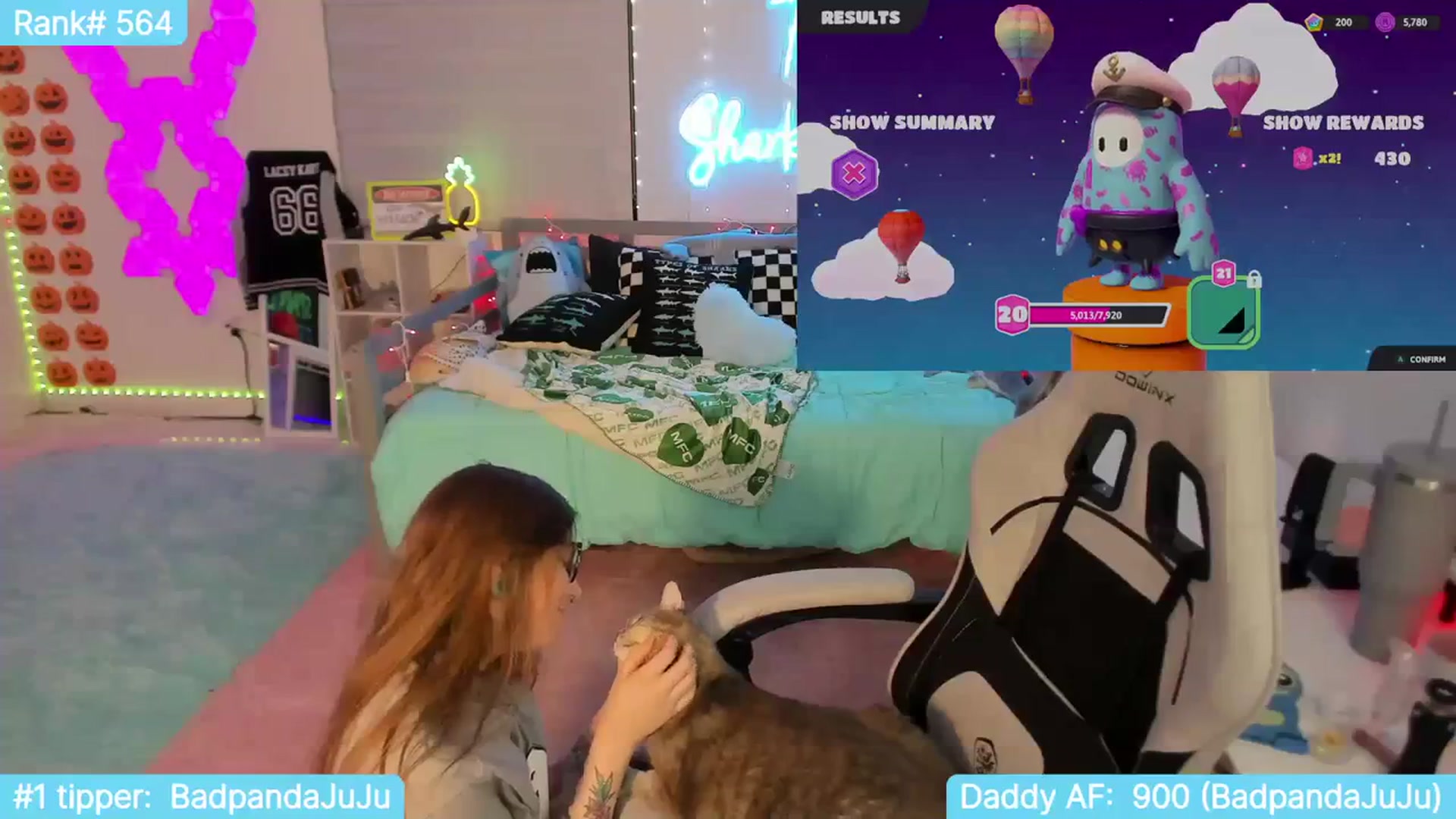 Gallery image thumbnail from TheSharkQueen's myfreecams stream on, 10/28/2023, 06:17 image 13 of 20