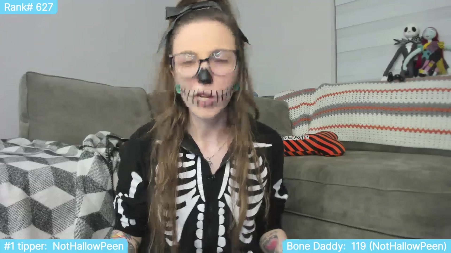 Gallery image thumbnail from TheSharkQueen's myfreecams stream on, 10/31/2023, 01:50 image 6 of 20