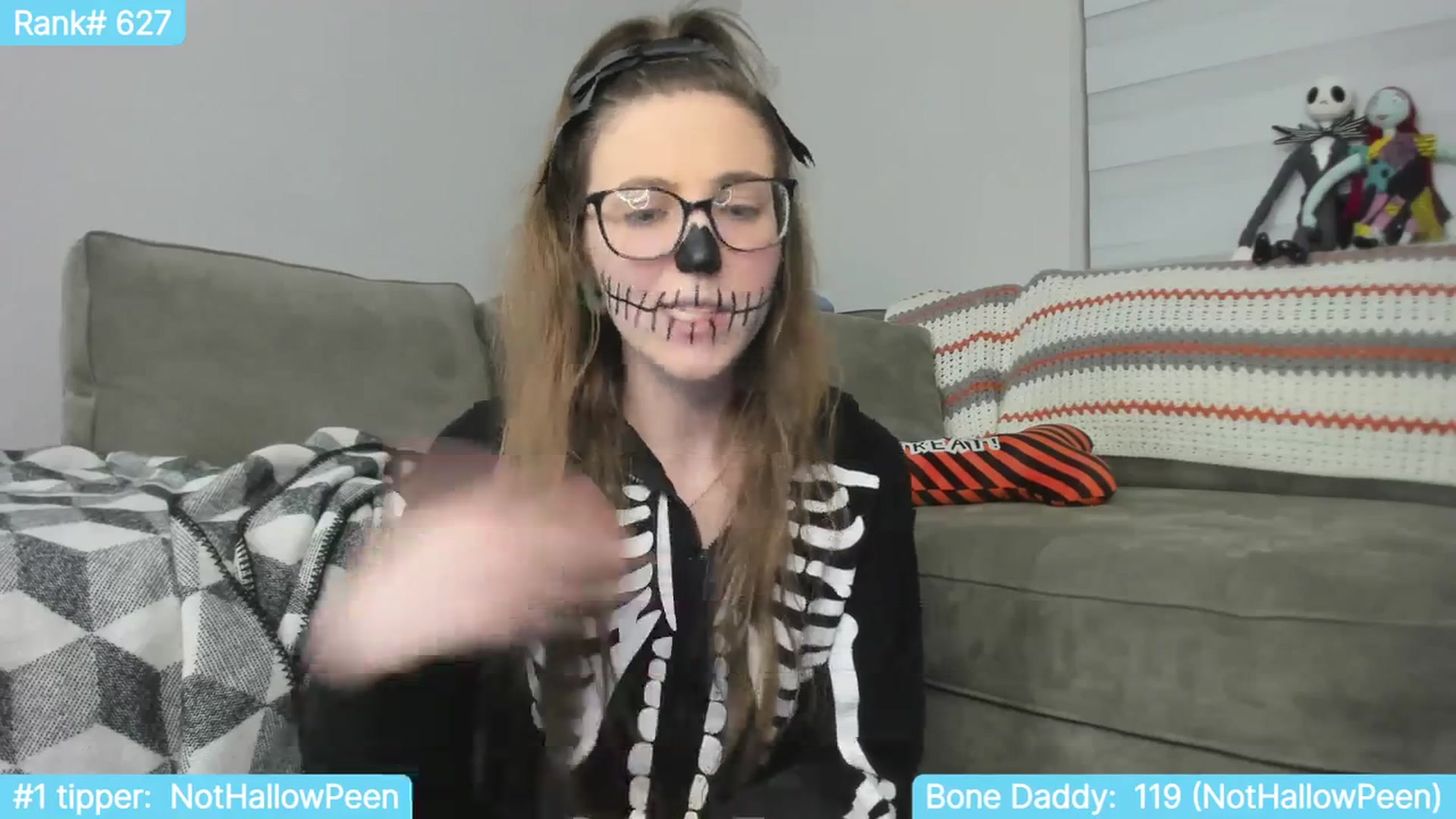 Gallery image thumbnail from TheSharkQueen's myfreecams stream on, 10/31/2023, 01:50 image 11 of 20