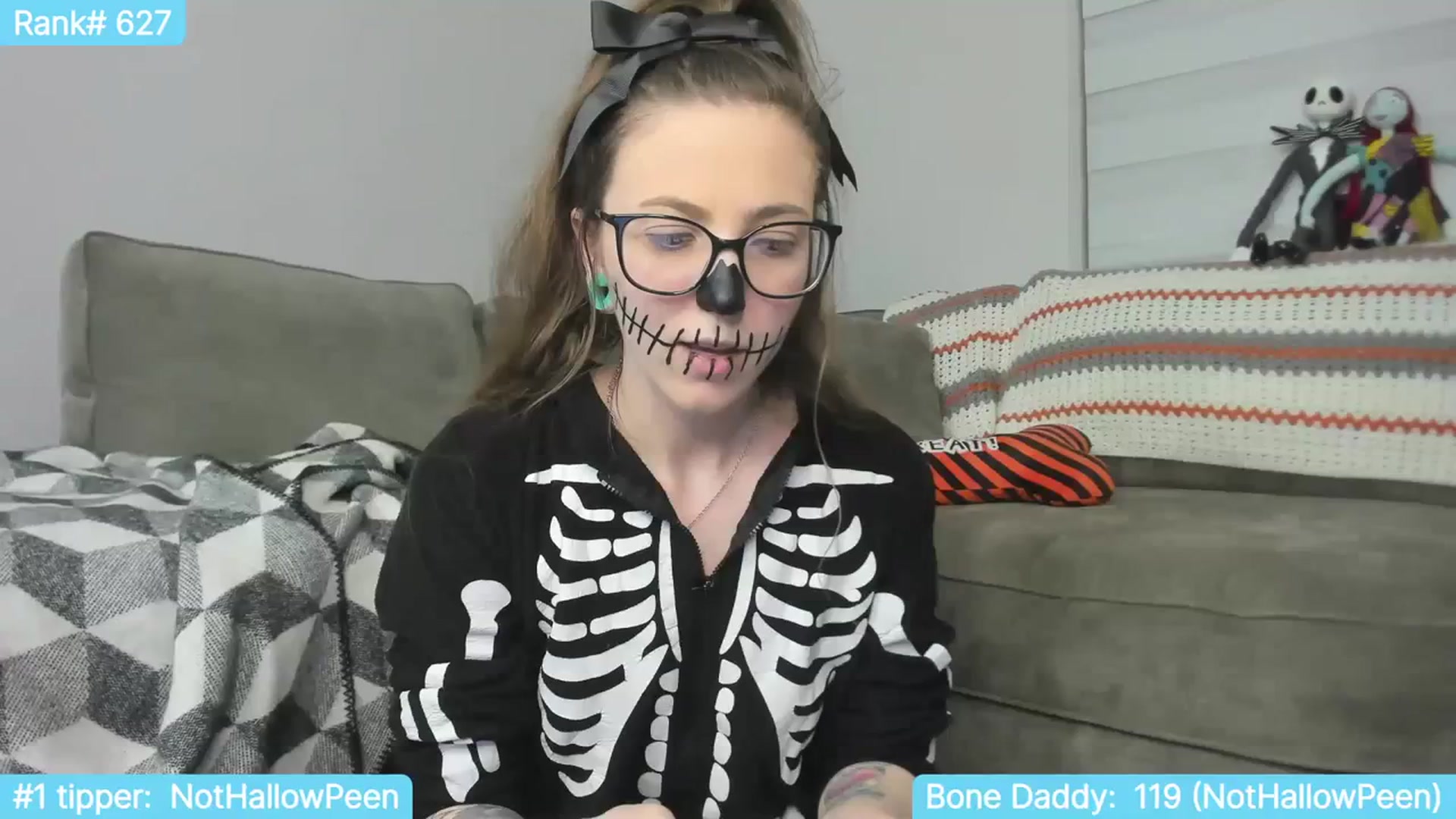 Gallery image thumbnail from TheSharkQueen's myfreecams stream on, 10/31/2023, 01:50 image 5 of 20