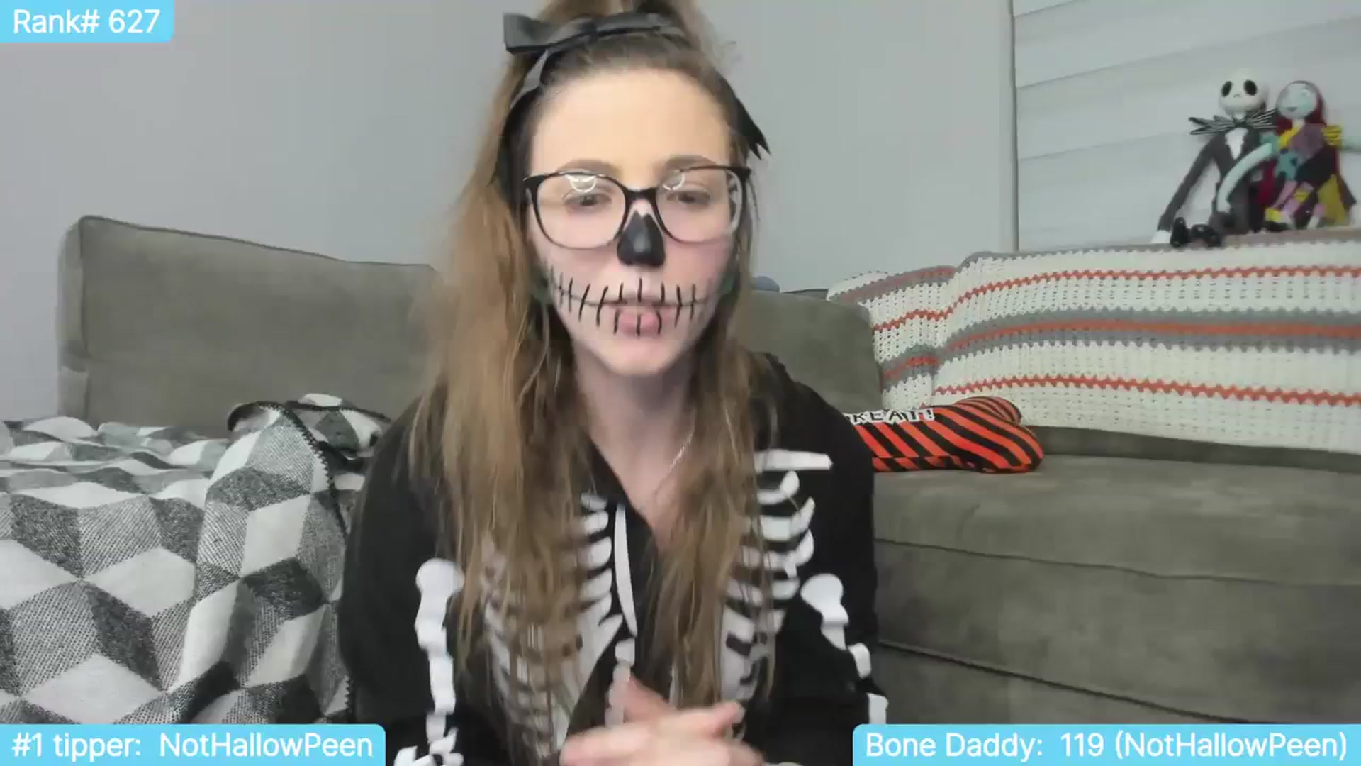 Gallery image thumbnail from TheSharkQueen's myfreecams stream on, 10/31/2023, 01:50 image 4 of 20