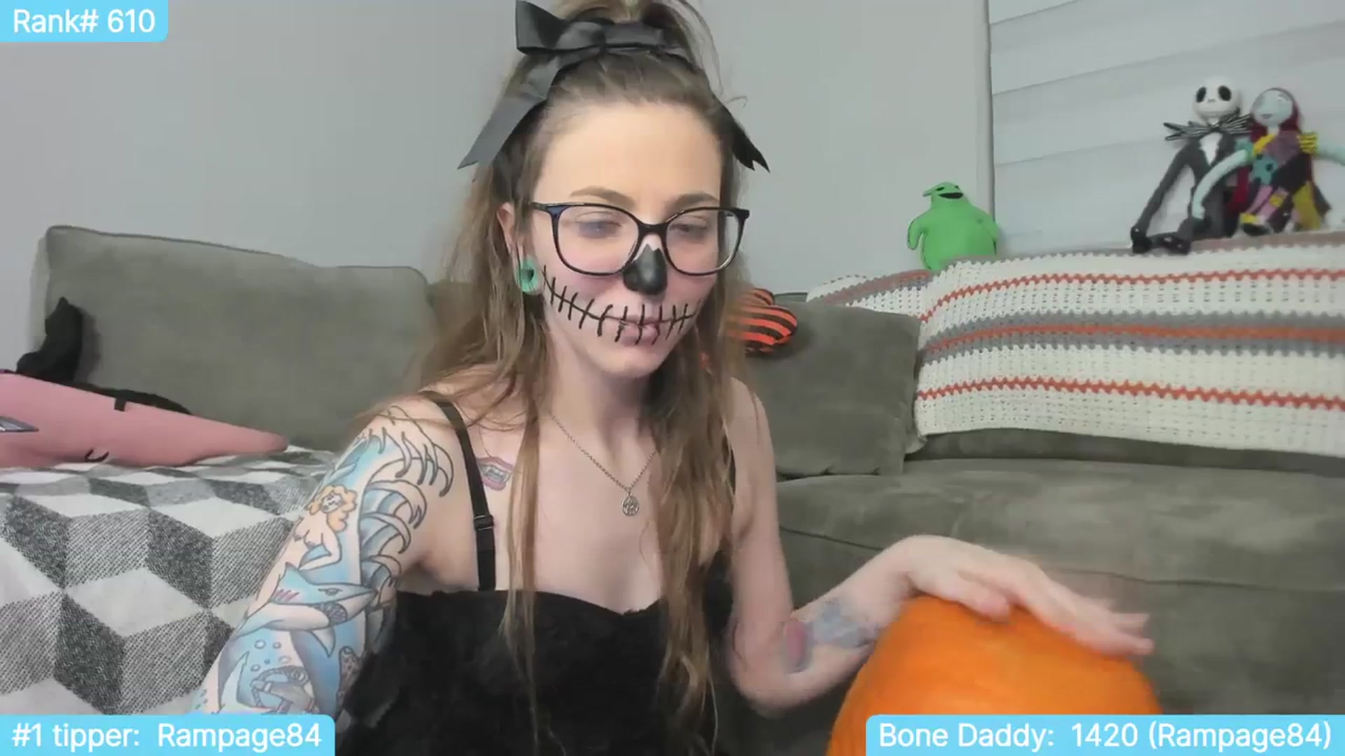 Gallery image thumbnail from TheSharkQueen's myfreecams stream on, 10/31/2023, 02:58 image 12 of 20
