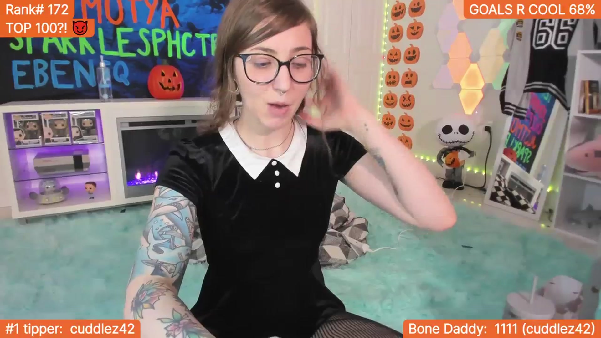 Gallery image thumbnail from TheSharkQueen's myfreecams stream on, 11/01/2023, 08:23 image 9 of 20