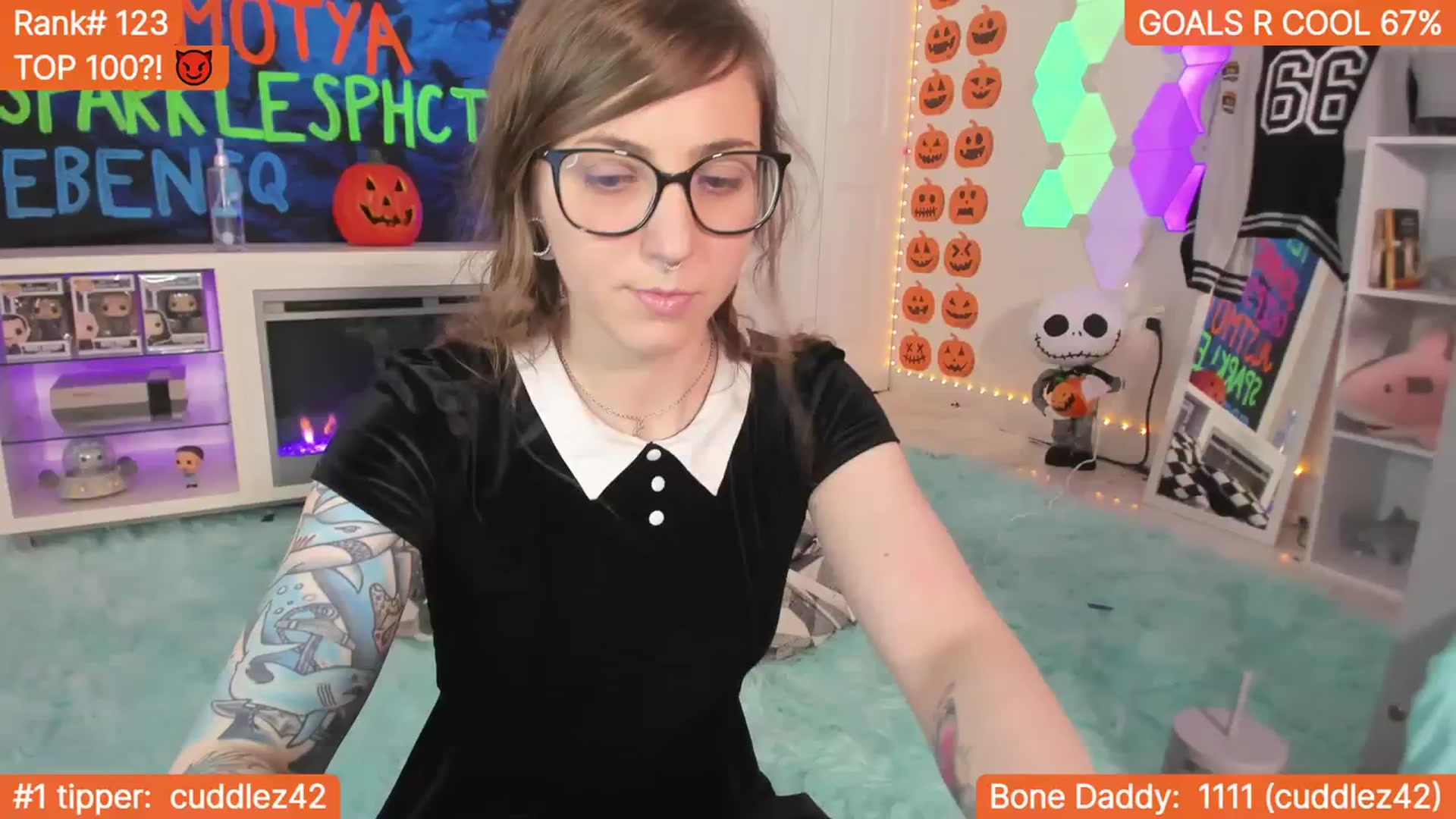 Gallery image thumbnail from TheSharkQueen's myfreecams stream on, 11/01/2023, 08:23 image 2 of 20