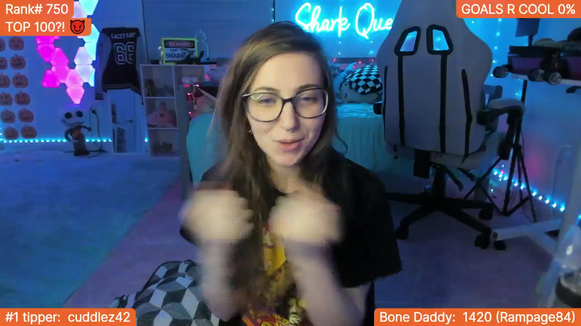 Gallery image thumbnail from TheSharkQueen's myfreecams stream on, 11/03/2023, 08:38 image 19 of 20