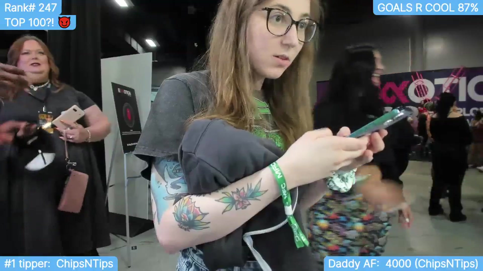 Gallery image thumbnail from TheSharkQueen's myfreecams stream on, 11/04/2023, 01:32 image 10 of 20