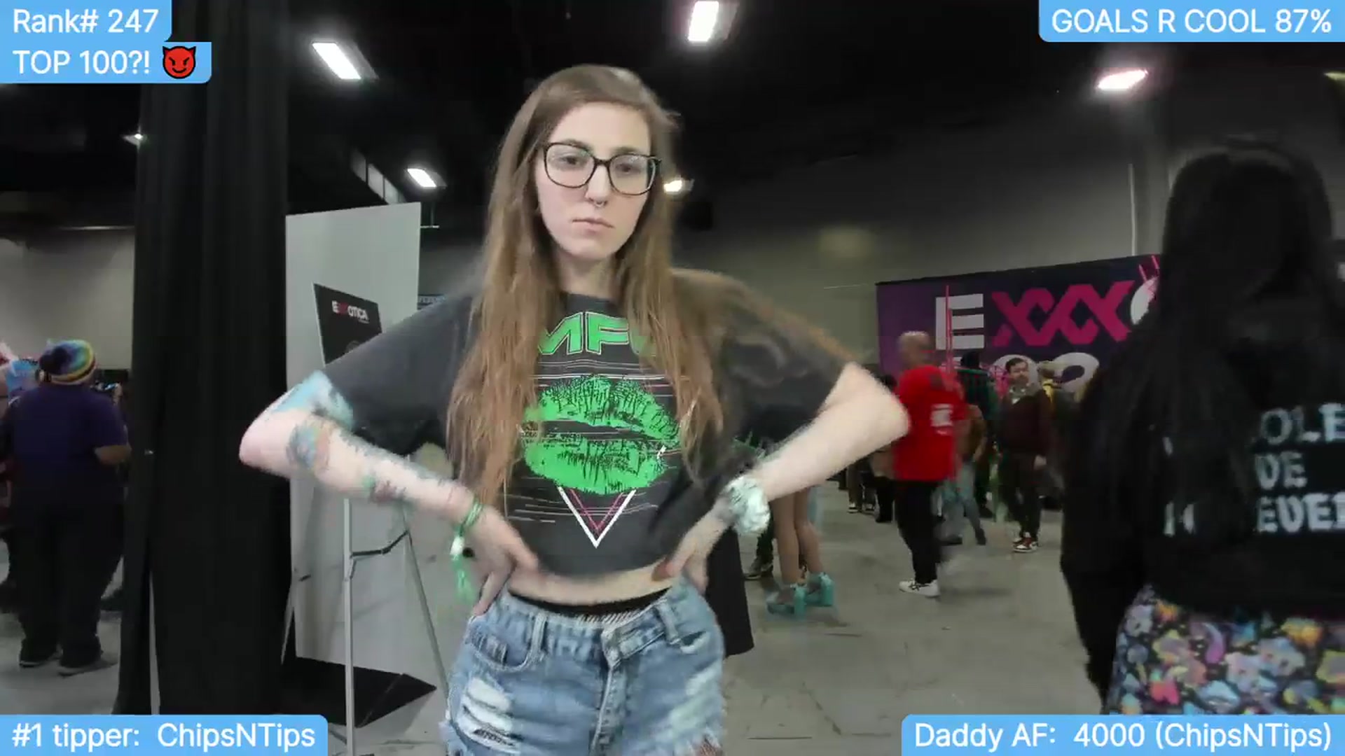Gallery image thumbnail from TheSharkQueen's myfreecams stream on, 11/04/2023, 01:32 image 6 of 20