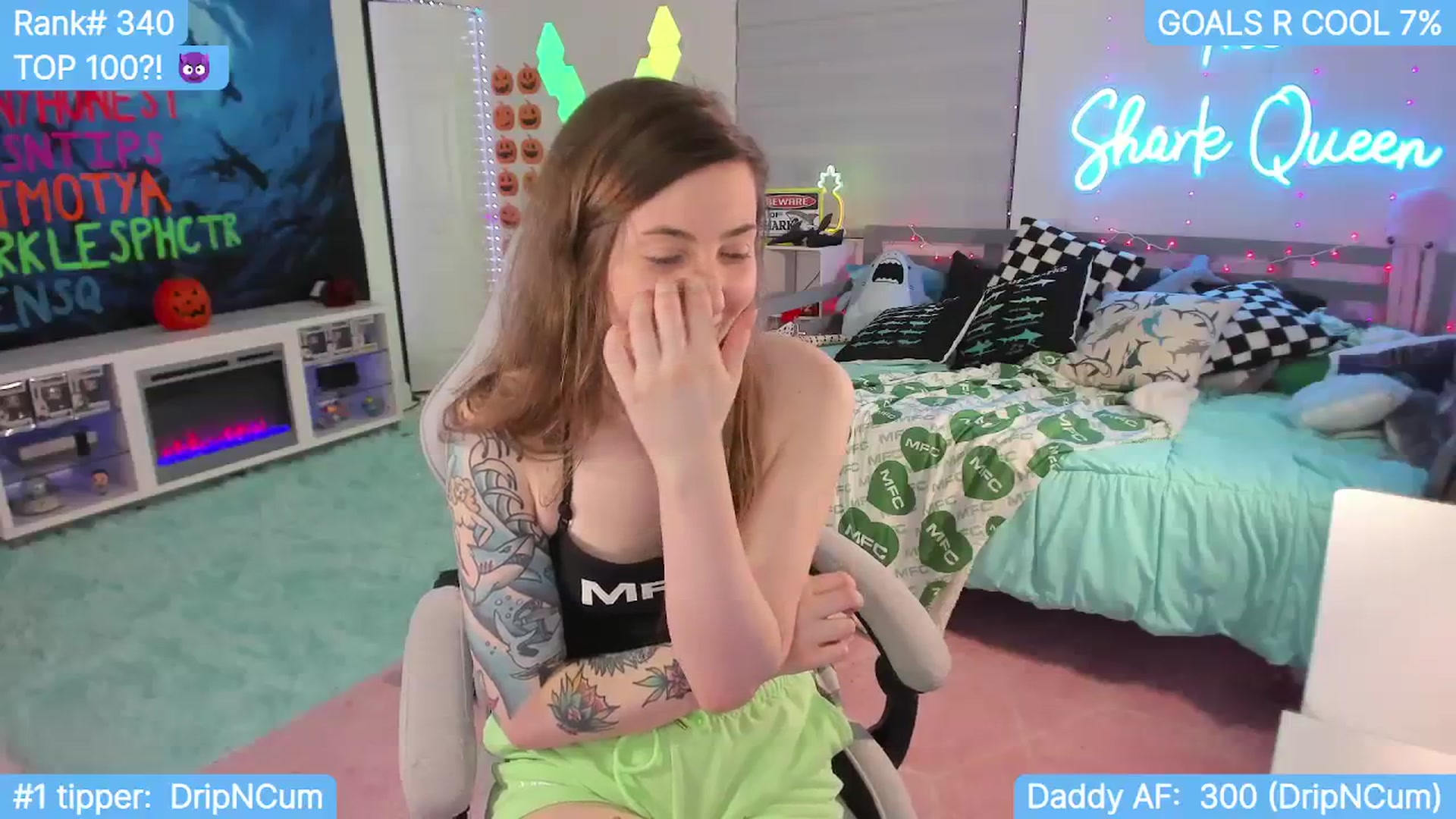 Gallery image thumbnail from TheSharkQueen's myfreecams stream on, 11/08/2023, 06:18 image 14 of 20