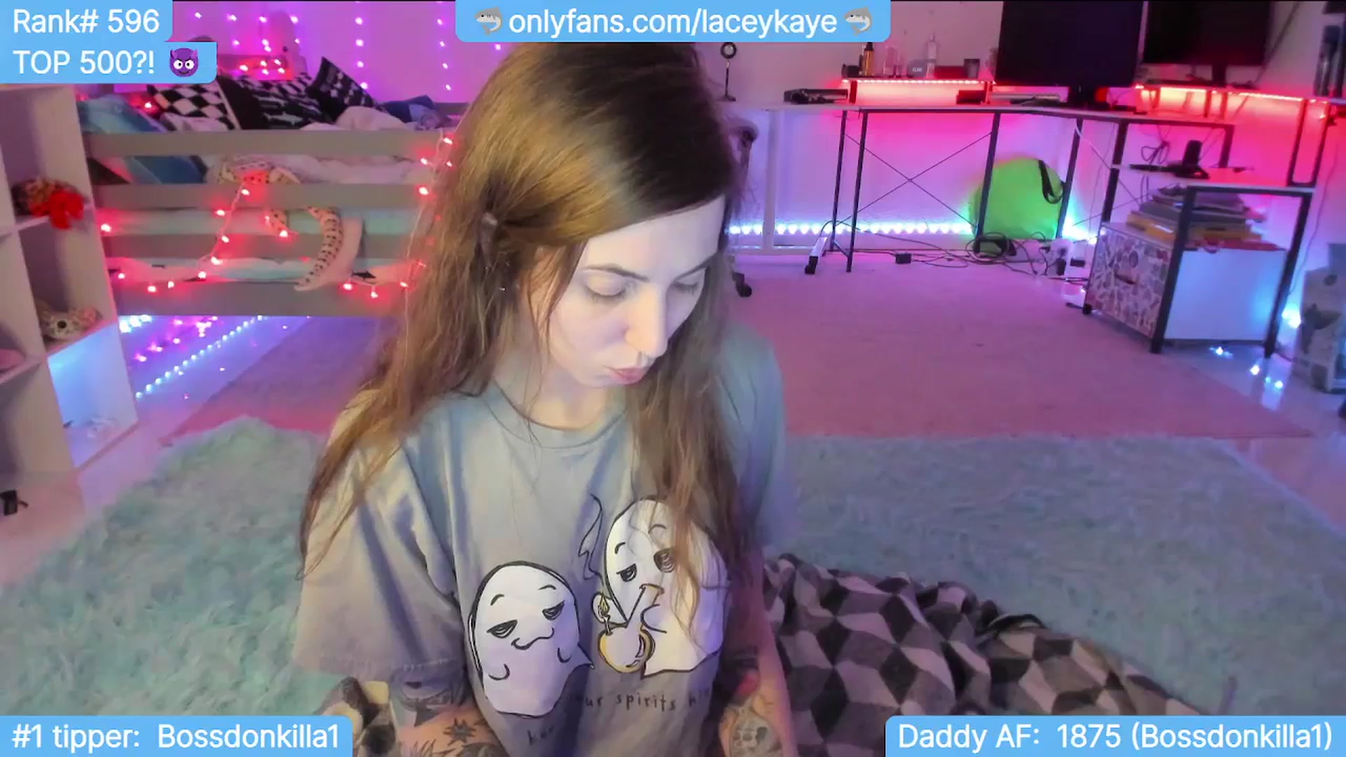Gallery image thumbnail from TheSharkQueen's myfreecams stream on, 11/17/2023, 07:14 image 10 of 20
