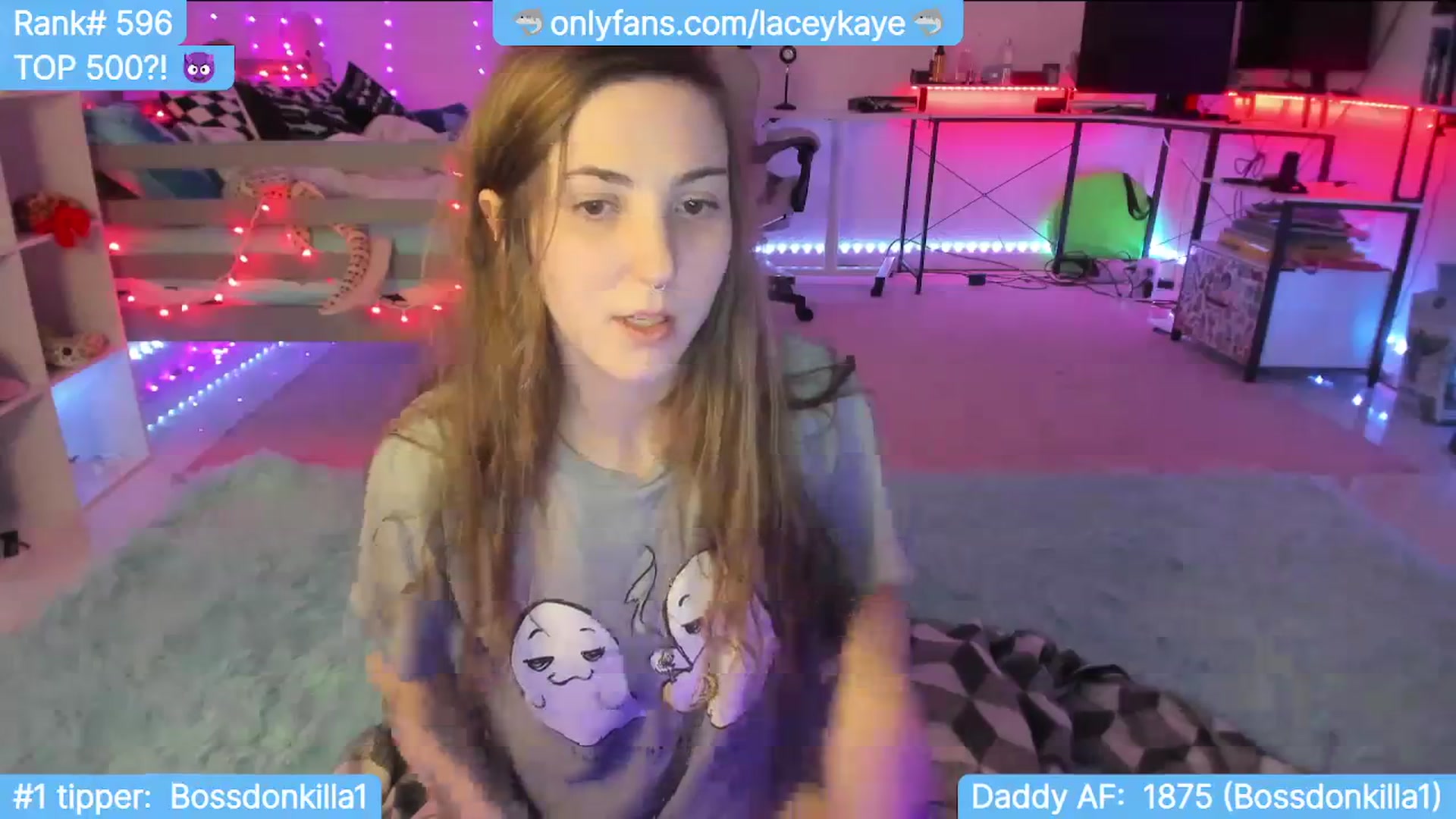 Gallery image thumbnail from TheSharkQueen's myfreecams stream on, 11/17/2023, 07:14 image 6 of 20