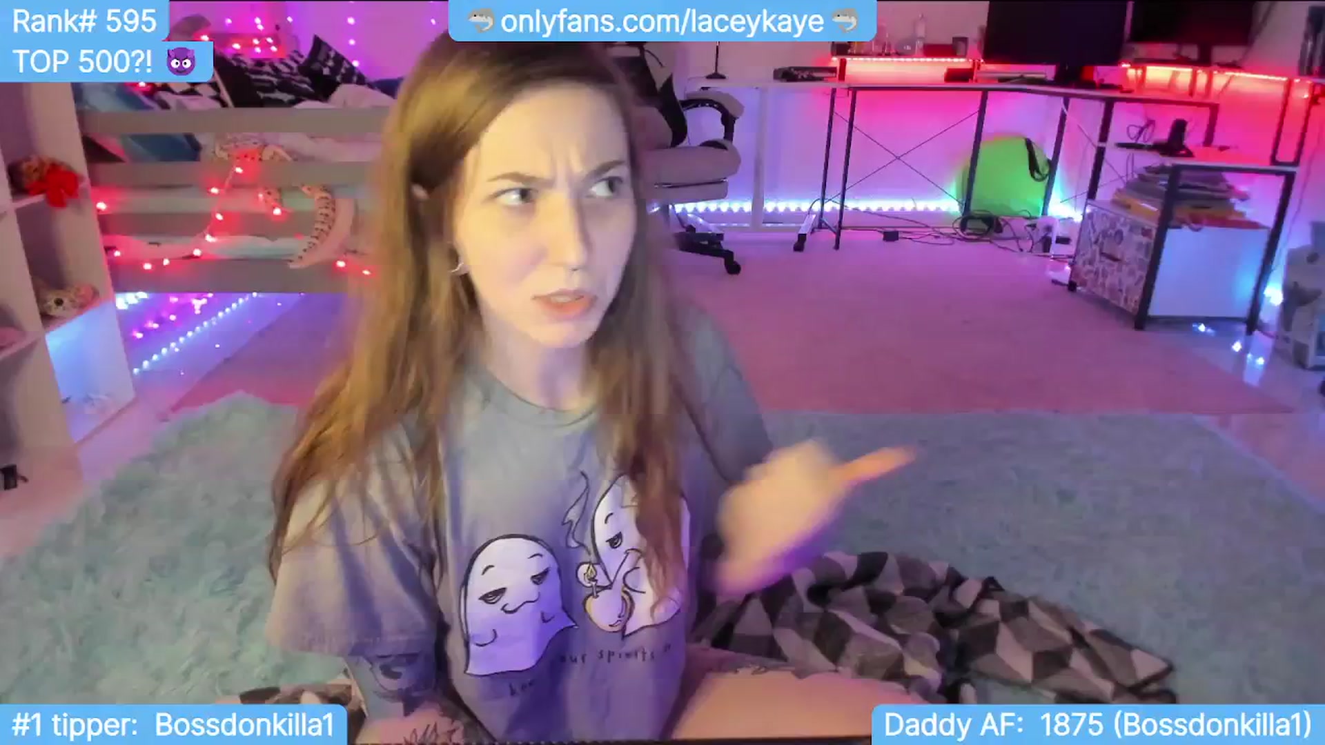 Gallery image thumbnail from TheSharkQueen's myfreecams stream on, 11/17/2023, 07:14 image 16 of 20