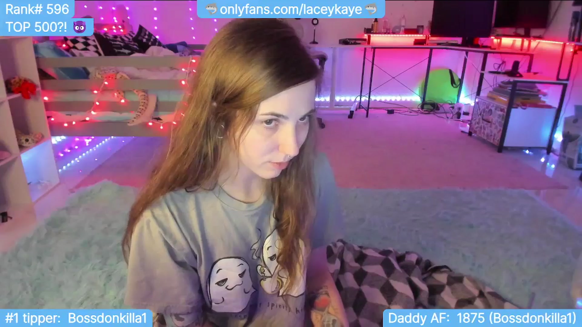 Gallery image thumbnail from TheSharkQueen's myfreecams stream on, 11/17/2023, 07:14 image 11 of 20