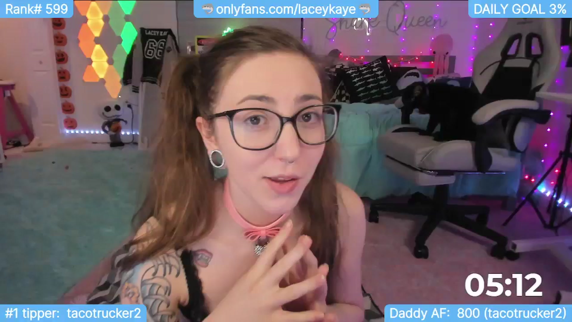Gallery image thumbnail from TheSharkQueen's myfreecams stream on, 11/18/2023, 24:43 image 1 of 20