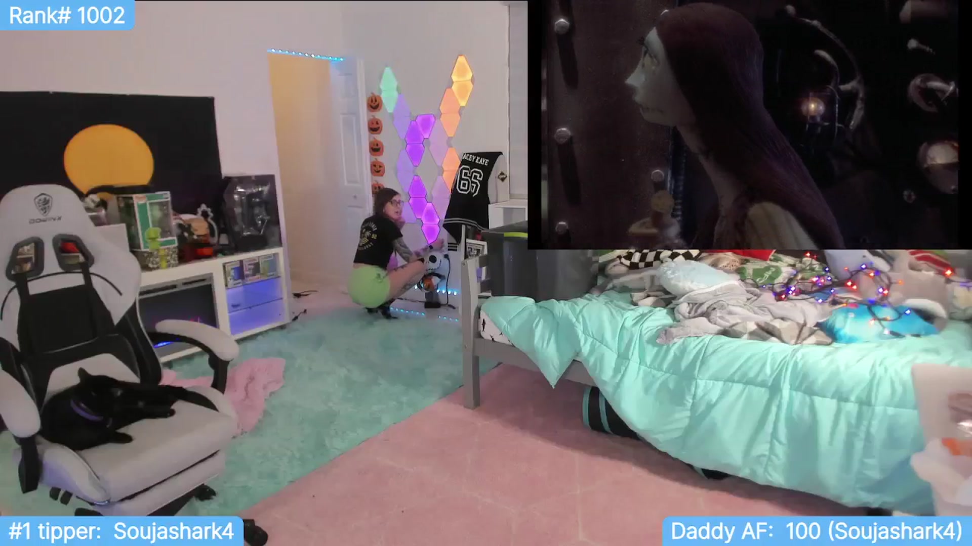 Gallery image thumbnail from TheSharkQueen's myfreecams stream on, 11/28/2023, 01:43 image 8 of 20