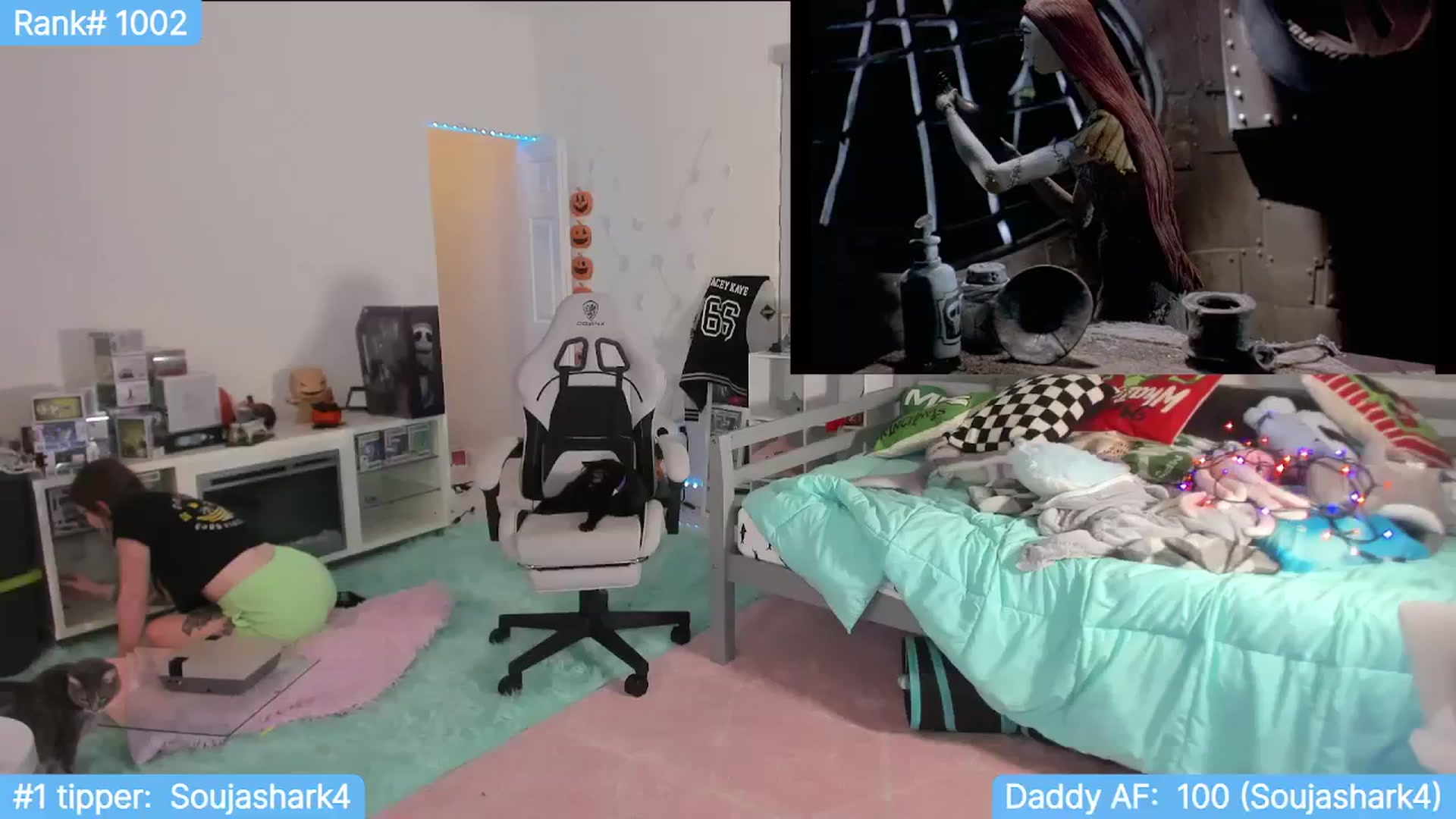 Gallery image thumbnail from TheSharkQueen's myfreecams stream on, 11/28/2023, 01:43 image 1 of 20