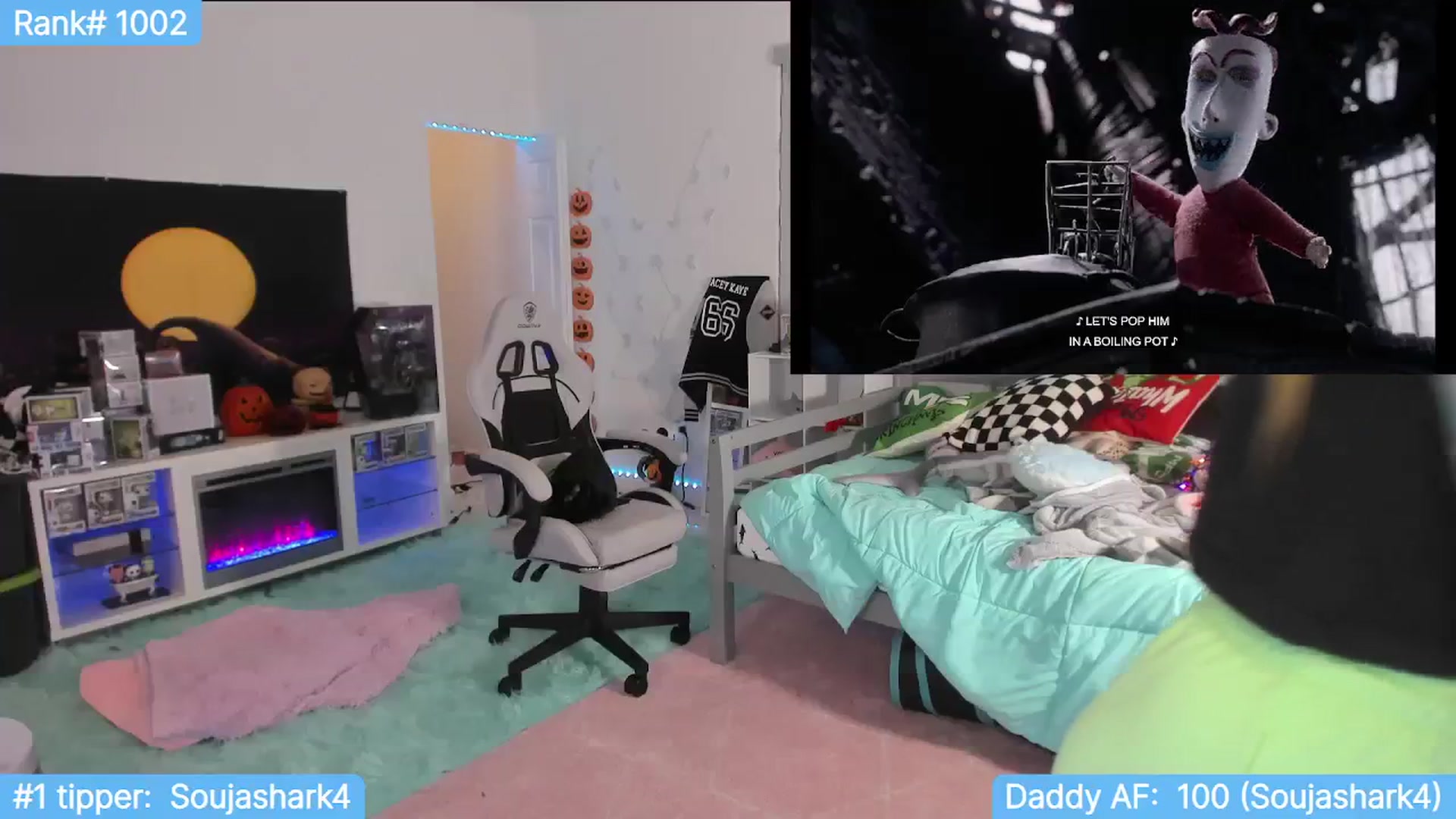 Gallery image thumbnail from TheSharkQueen's myfreecams stream on, 11/28/2023, 01:43 image 4 of 20