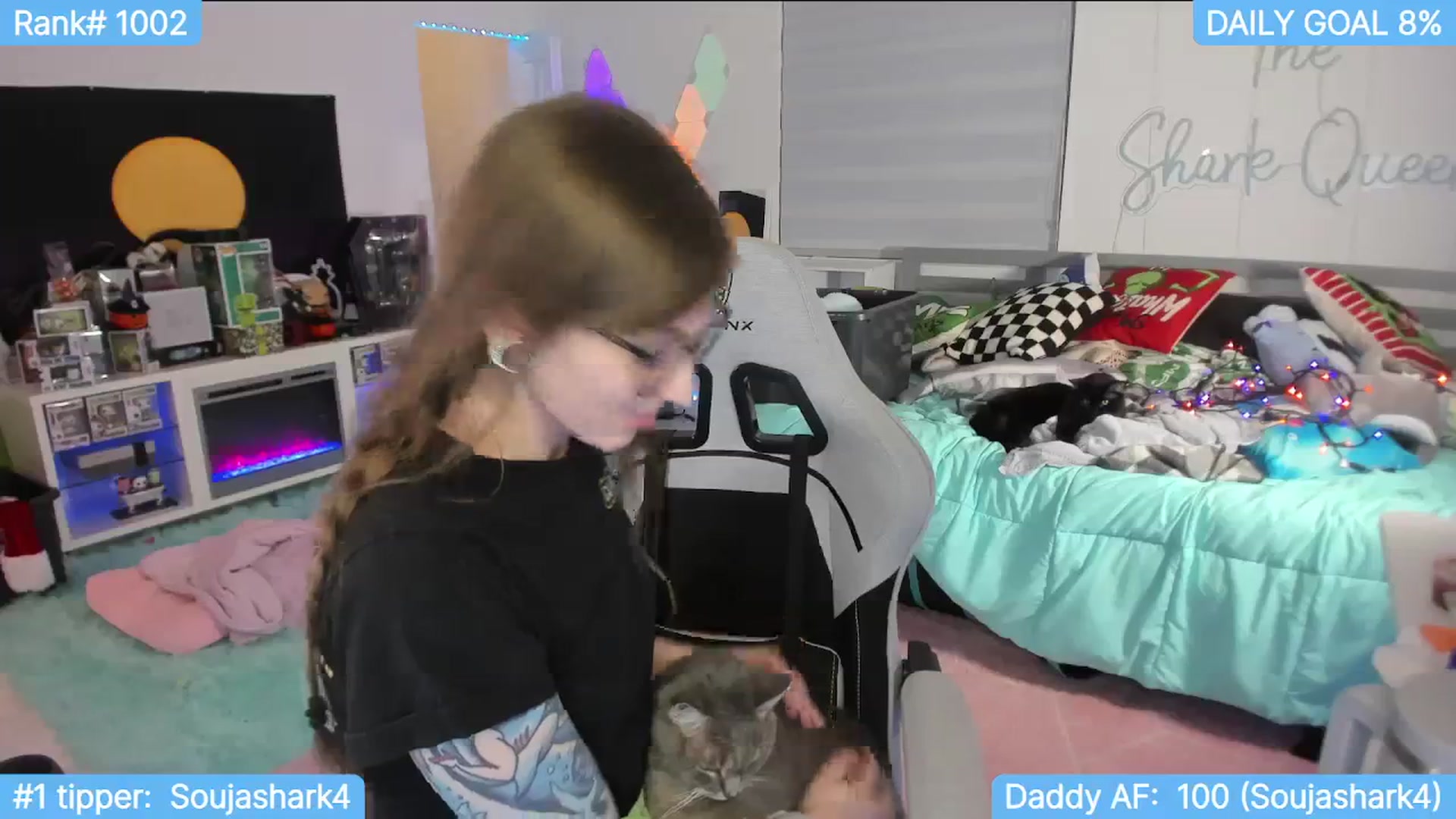 Gallery image thumbnail from TheSharkQueen's myfreecams stream on, 11/28/2023, 01:43 image 18 of 20