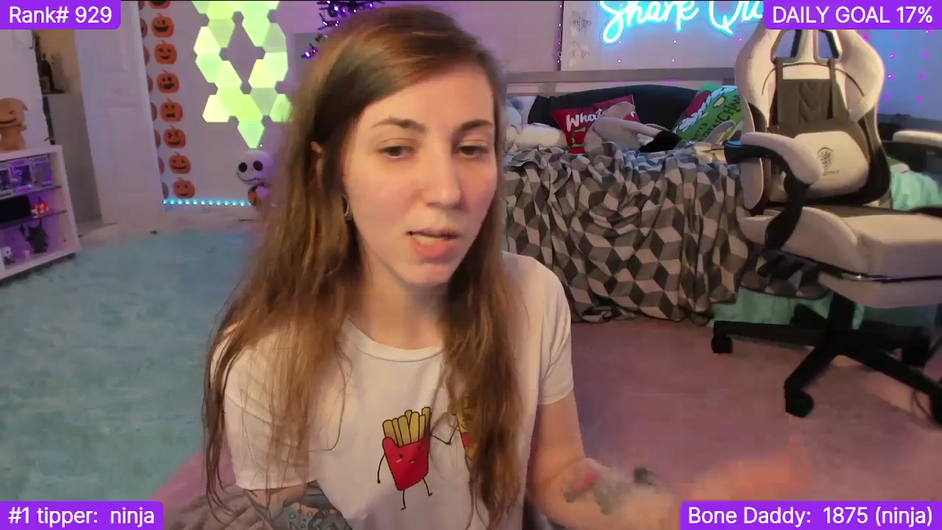 Gallery image thumbnail from TheSharkQueen's myfreecams stream on, 12/15/2023, 07:18 image 13 of 20