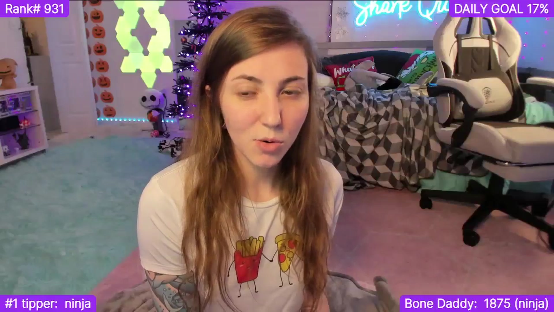Gallery image thumbnail from TheSharkQueen's myfreecams stream on, 12/15/2023, 07:18 image 11 of 20