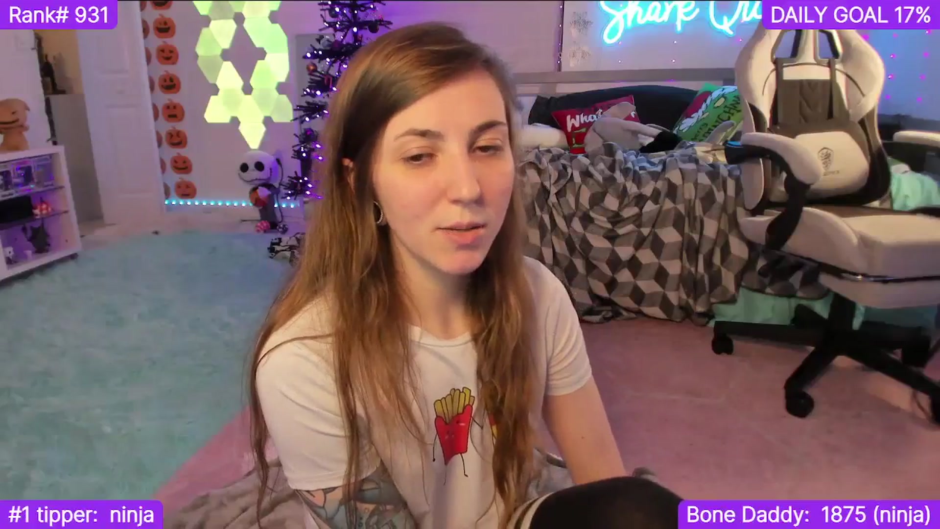 Gallery image thumbnail from TheSharkQueen's myfreecams stream on, 12/15/2023, 07:18 image 12 of 20