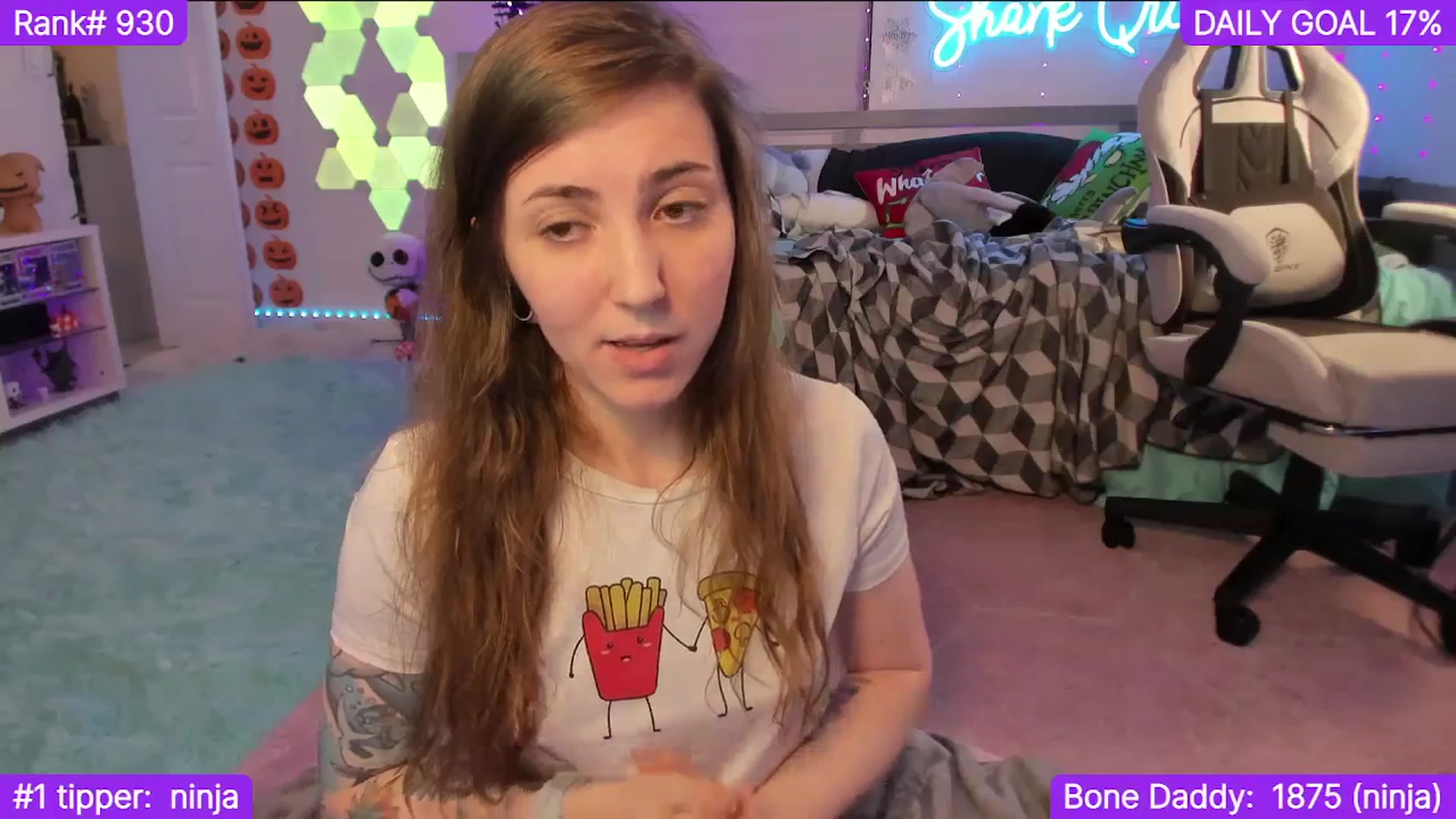 Gallery image thumbnail from TheSharkQueen's myfreecams stream on, 12/15/2023, 07:18 image 2 of 20