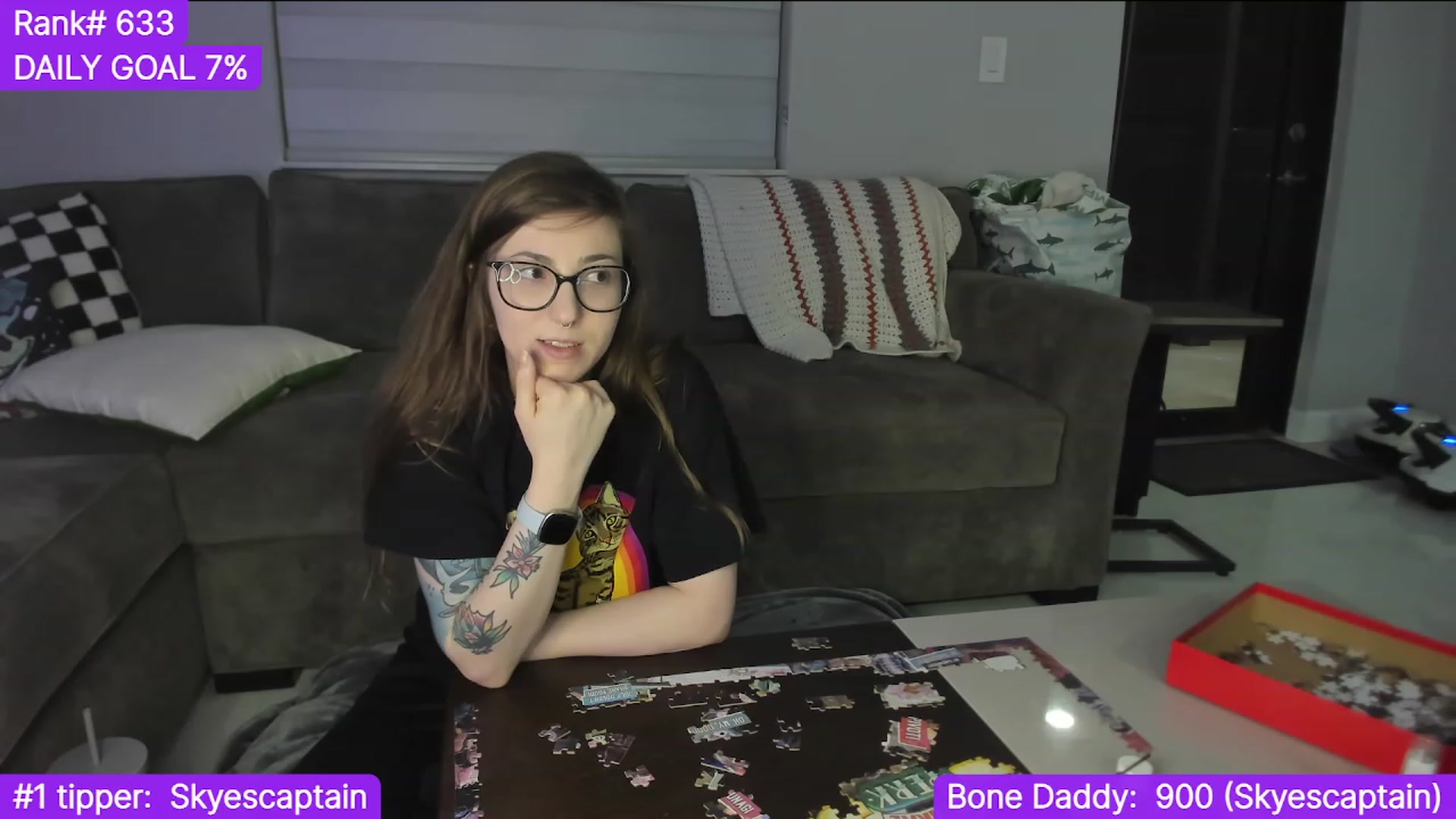 Gallery image thumbnail from TheSharkQueen's myfreecams stream on, 12/26/2023, 07:28 image 3 of 20