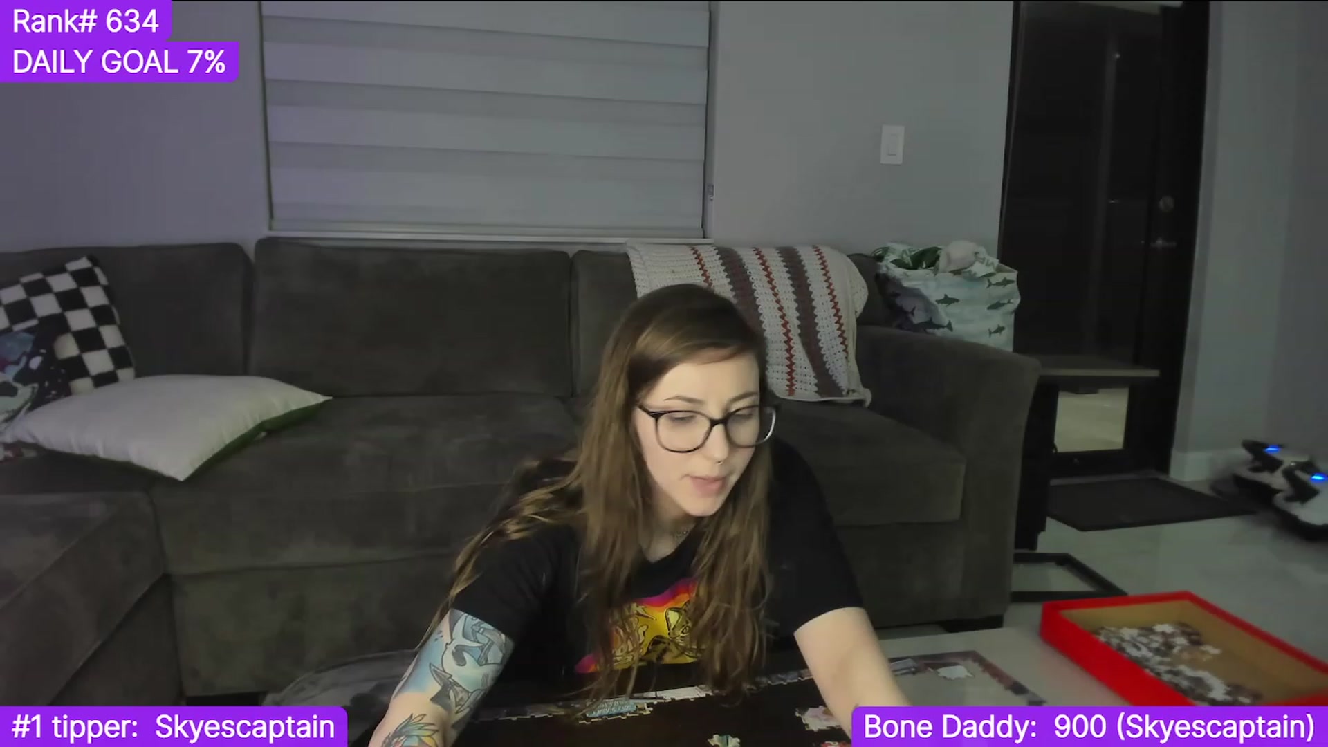 Gallery image thumbnail from TheSharkQueen's myfreecams stream on, 12/26/2023, 07:28 image 7 of 20