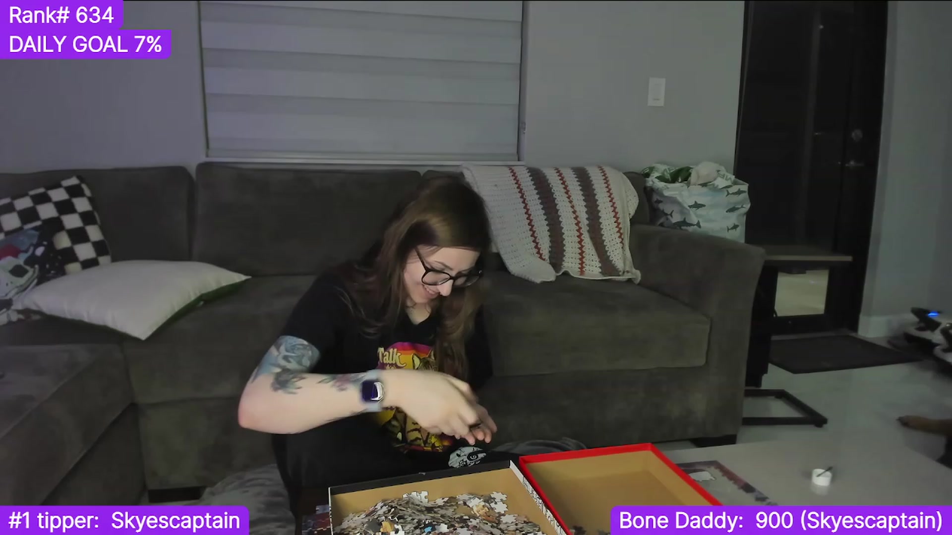 Gallery image thumbnail from TheSharkQueen's myfreecams stream on, 12/26/2023, 07:28 image 9 of 20