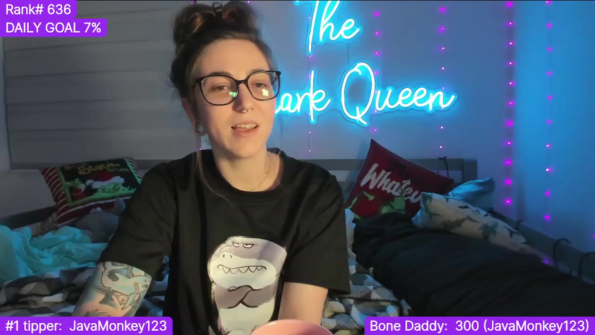Gallery image thumbnail from TheSharkQueen's myfreecams stream on, 12/27/2023, 05:21 image 12 of 20