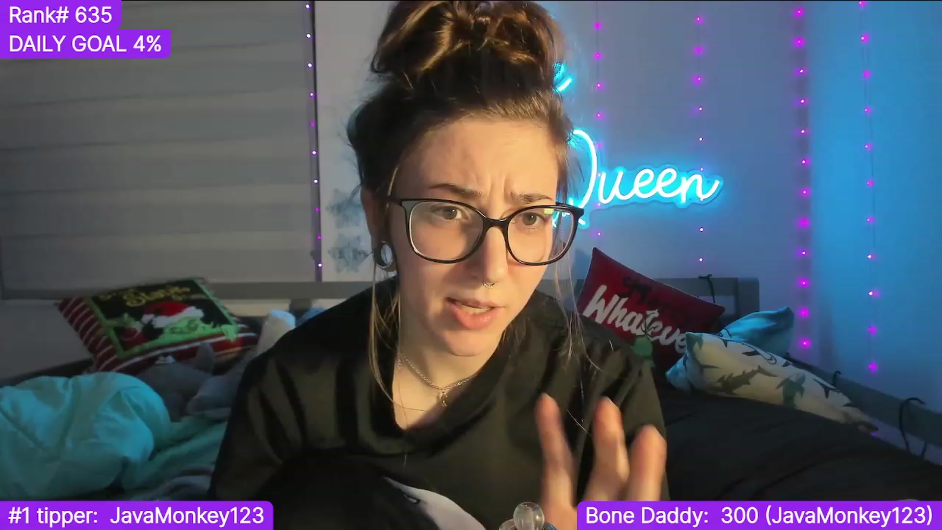 Gallery image thumbnail from TheSharkQueen's myfreecams stream on, 12/27/2023, 05:21 image 2 of 20