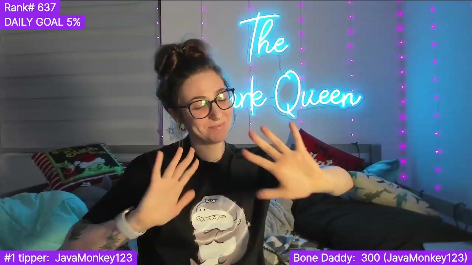 Gallery image thumbnail from TheSharkQueen's myfreecams stream on, 12/27/2023, 05:21 image 5 of 20